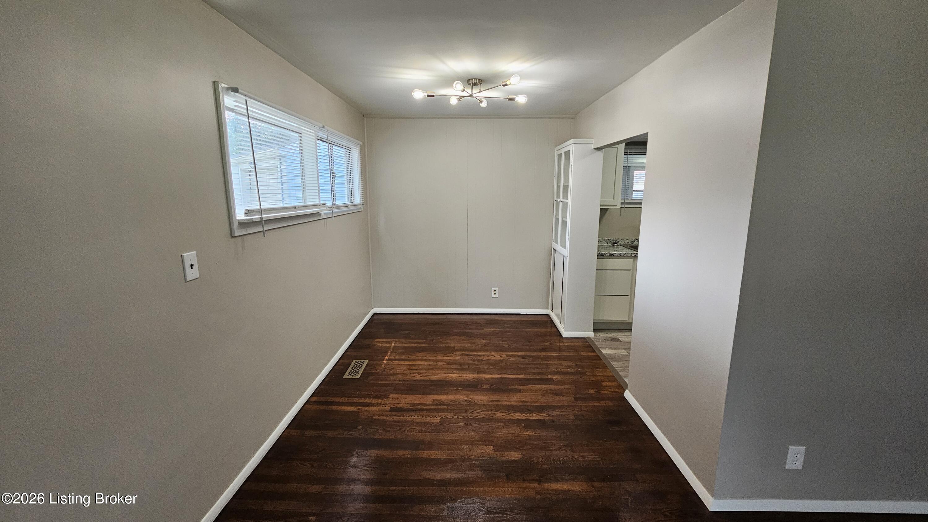 2935 Garey Ln Property Photo 14