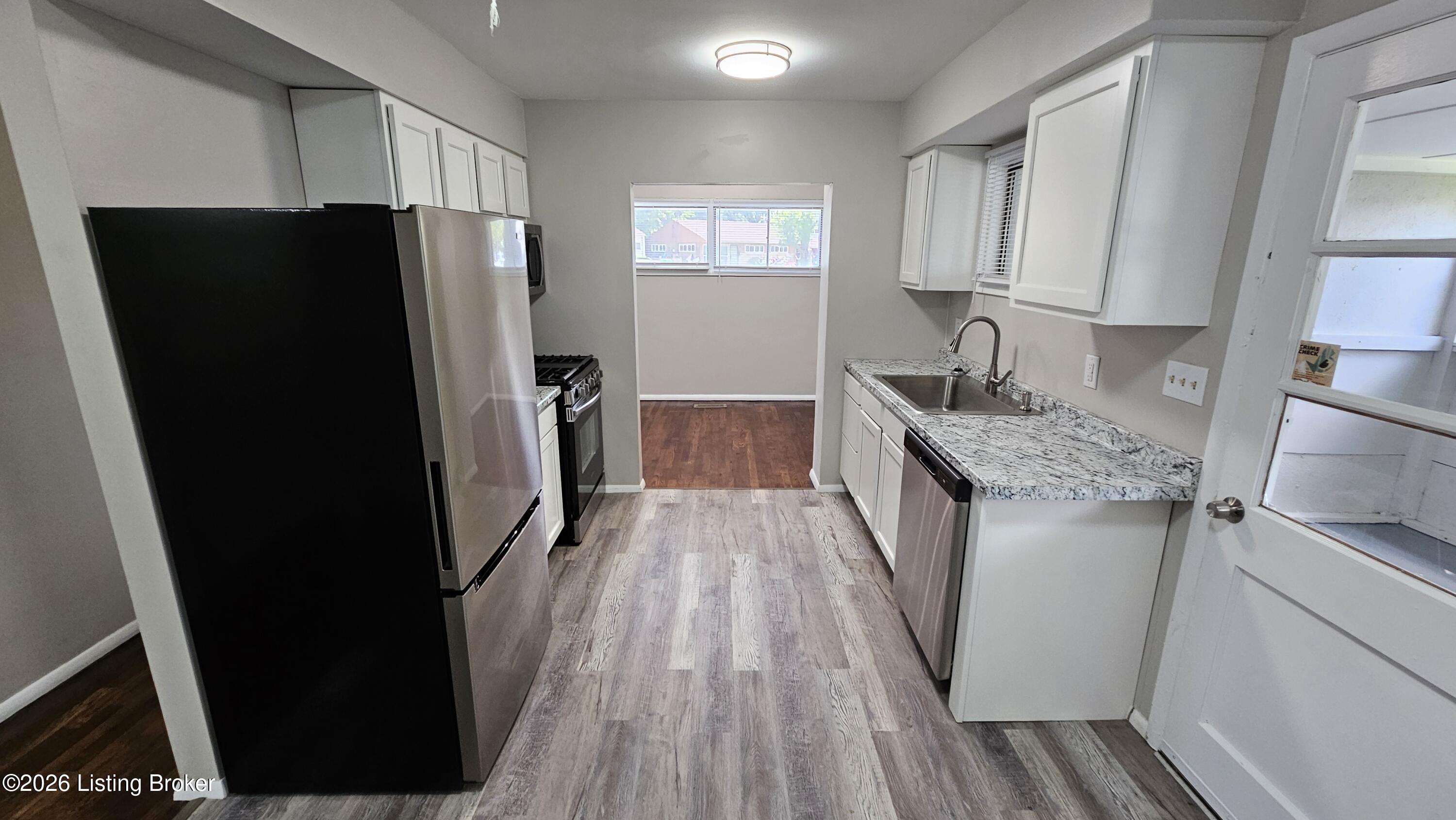 2935 Garey Ln Property Photo 18
