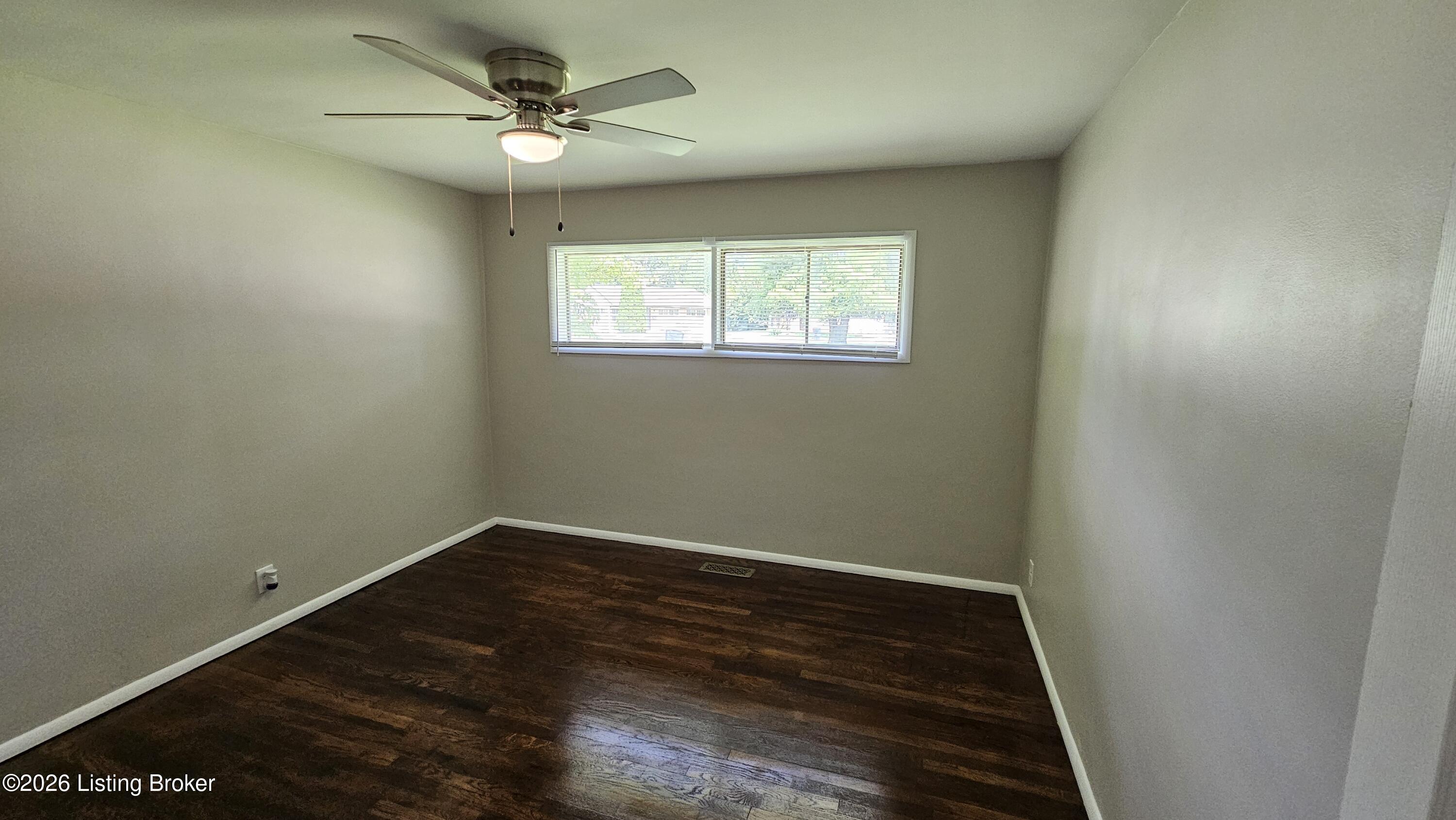 2935 Garey Ln Property Photo 24