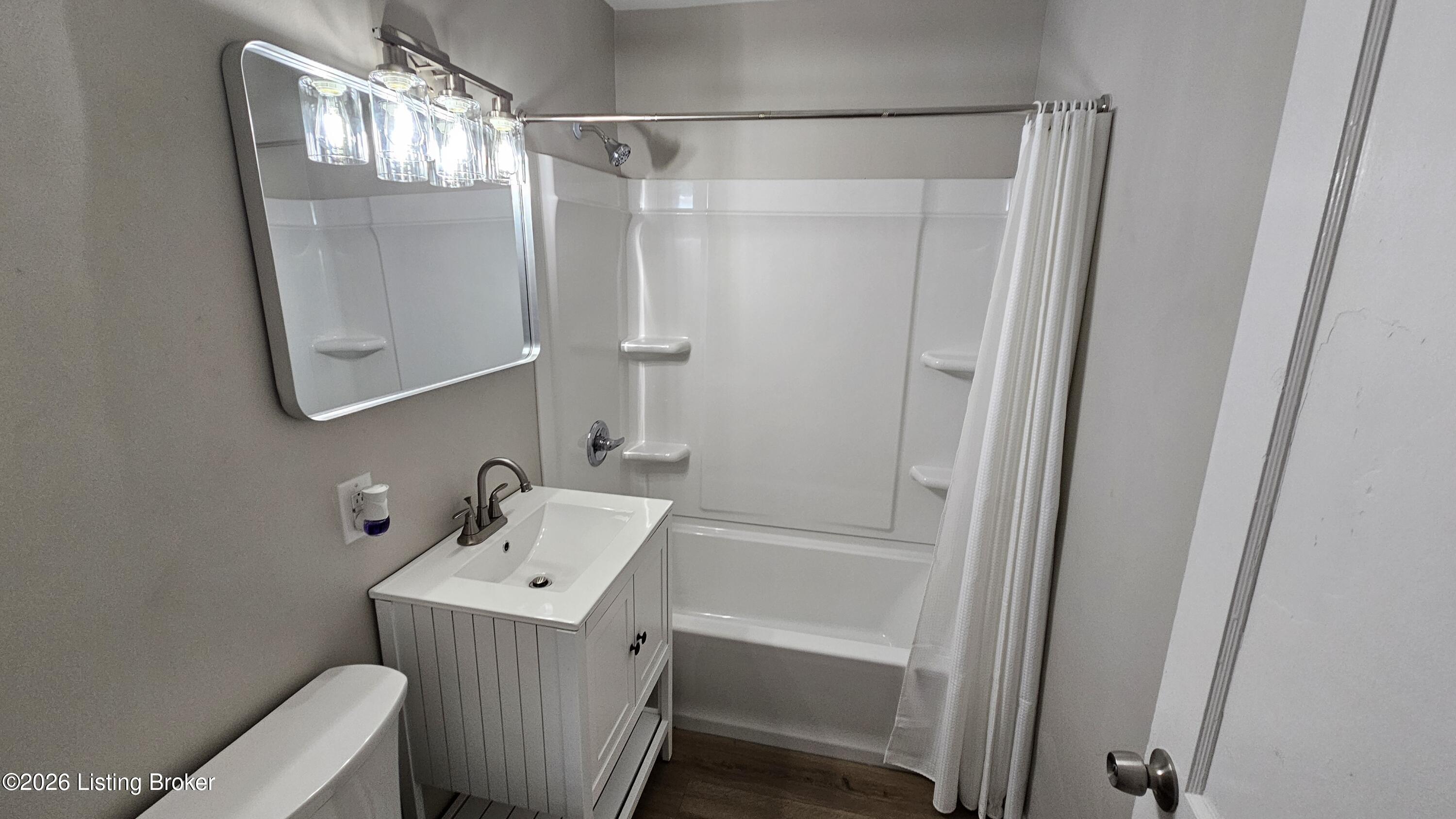 2935 Garey Ln Property Photo 39