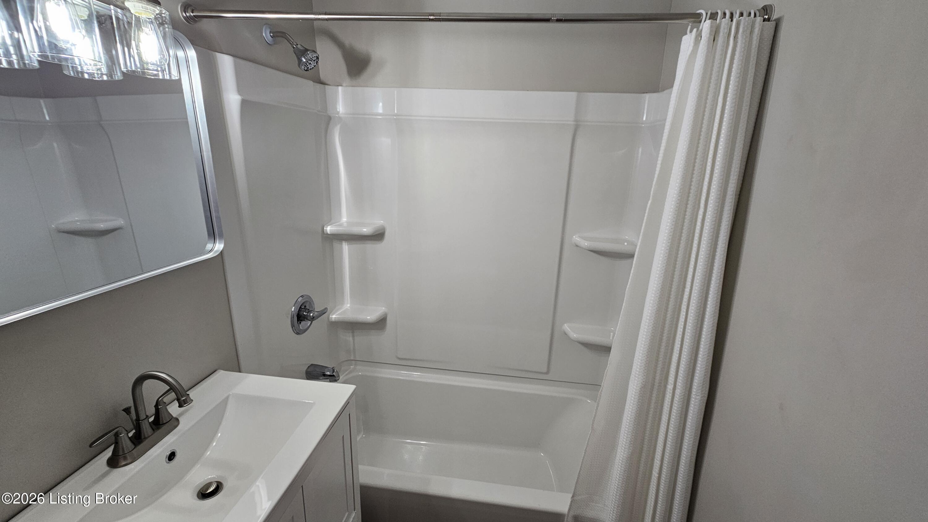 2935 Garey Ln Property Photo 40