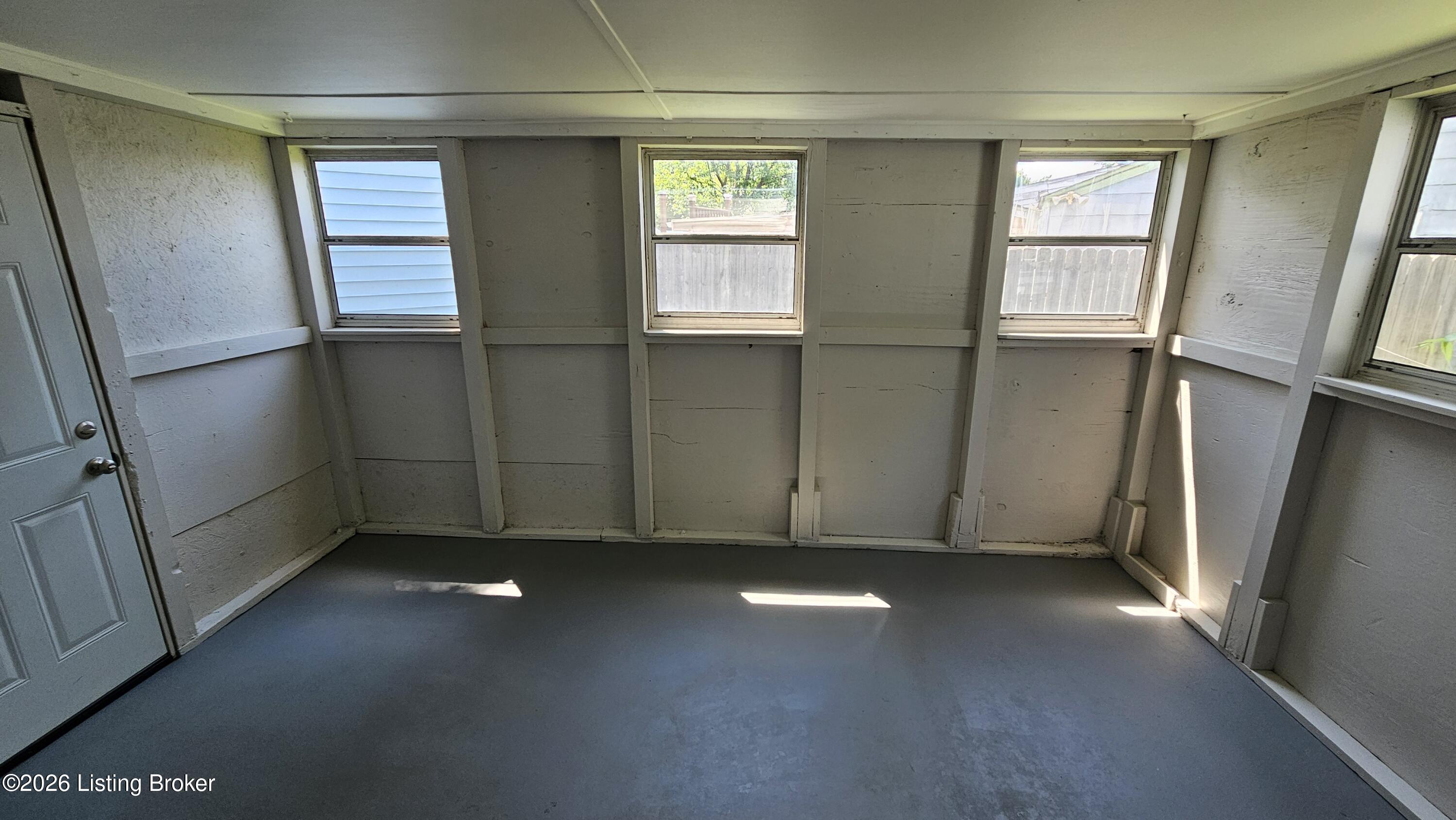 2935 Garey Ln Property Photo 42