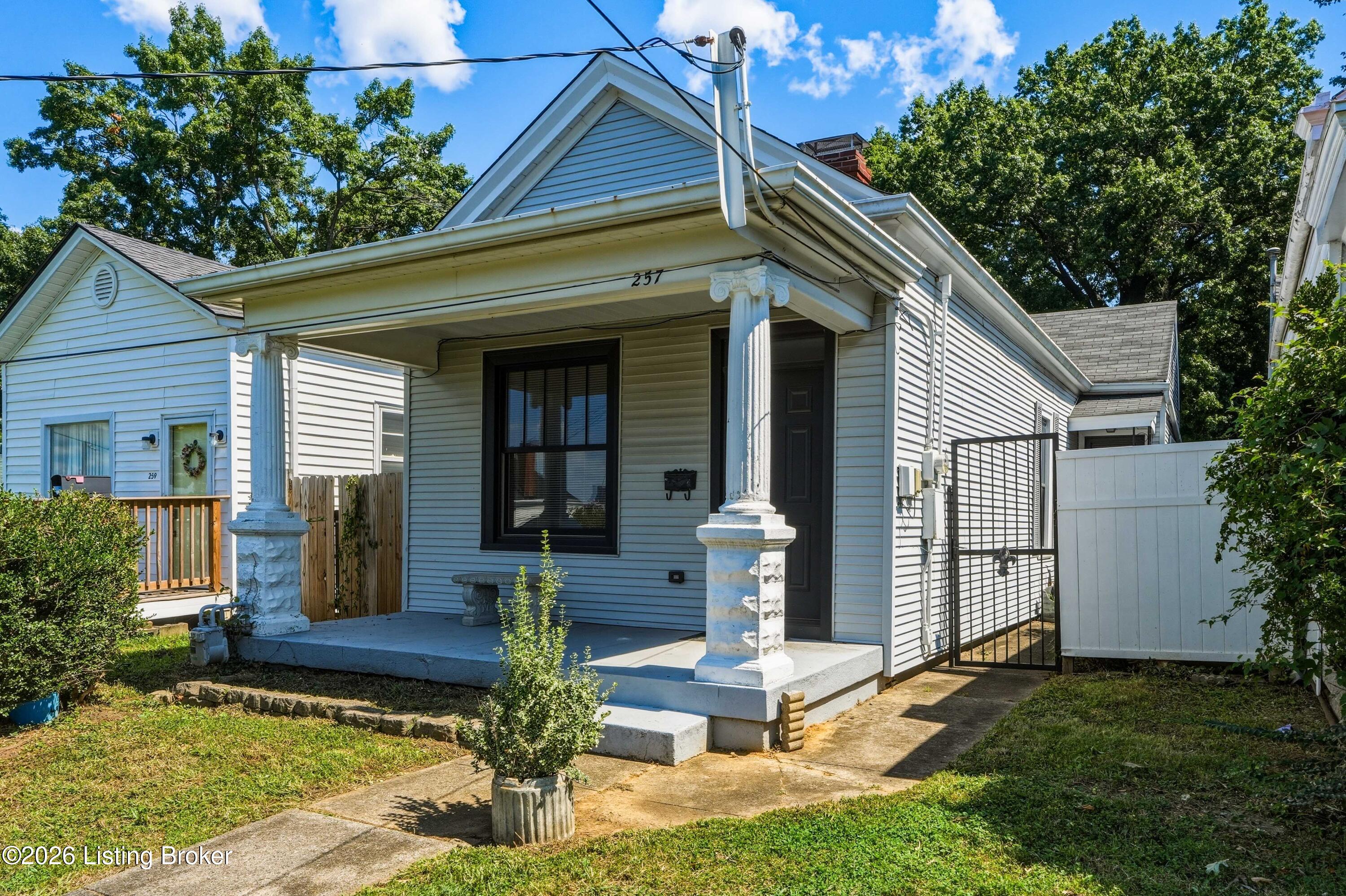 257 Delmont Ave Property Photo 2