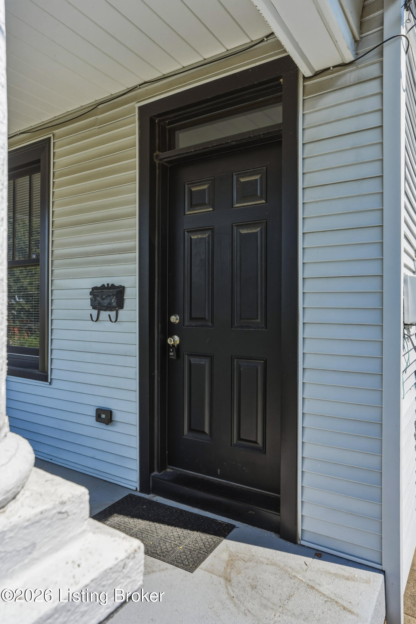 257 Delmont Ave Property Photo 4