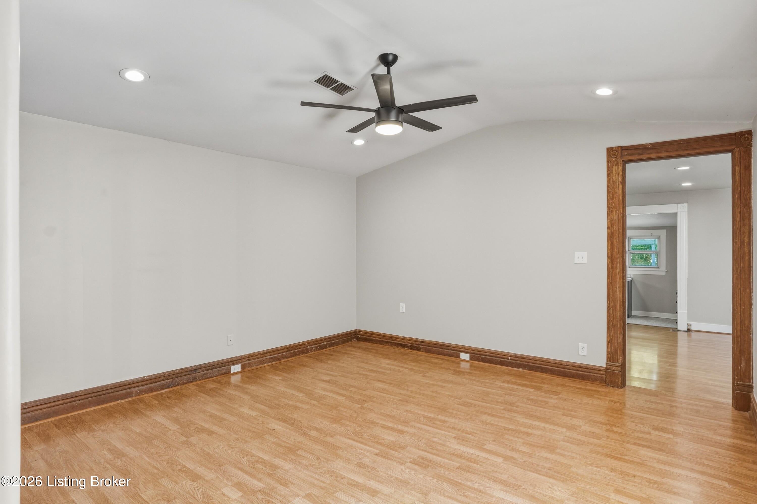 257 Delmont Ave Property Photo 12