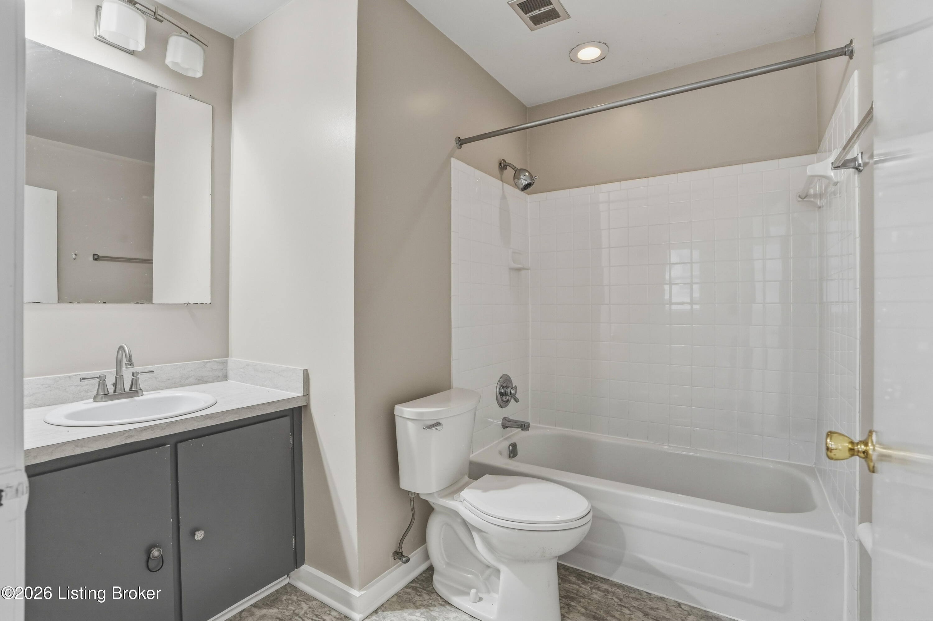 257 Delmont Ave Property Photo 16