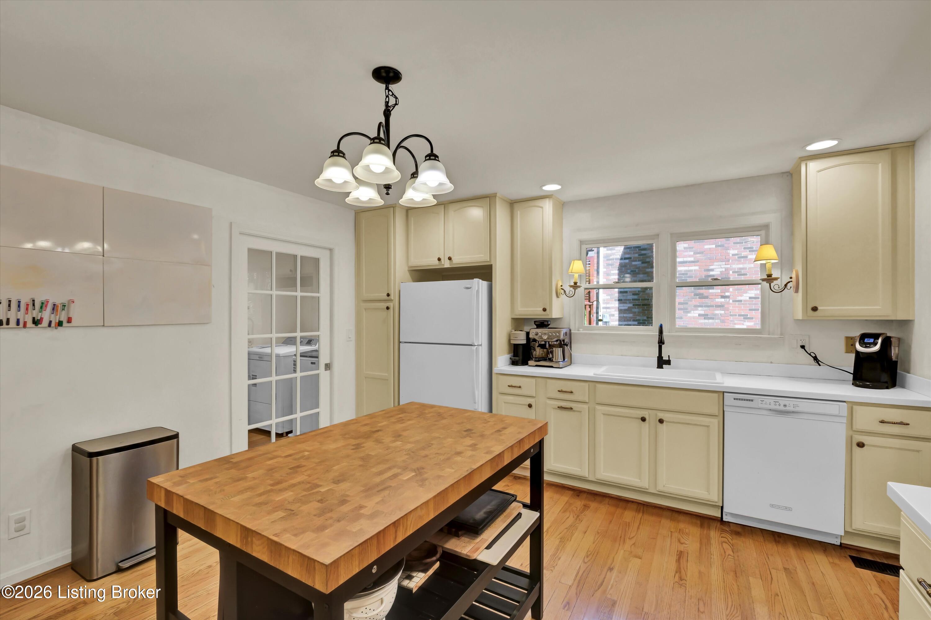 802 Foxgate Rd Property Photo 18