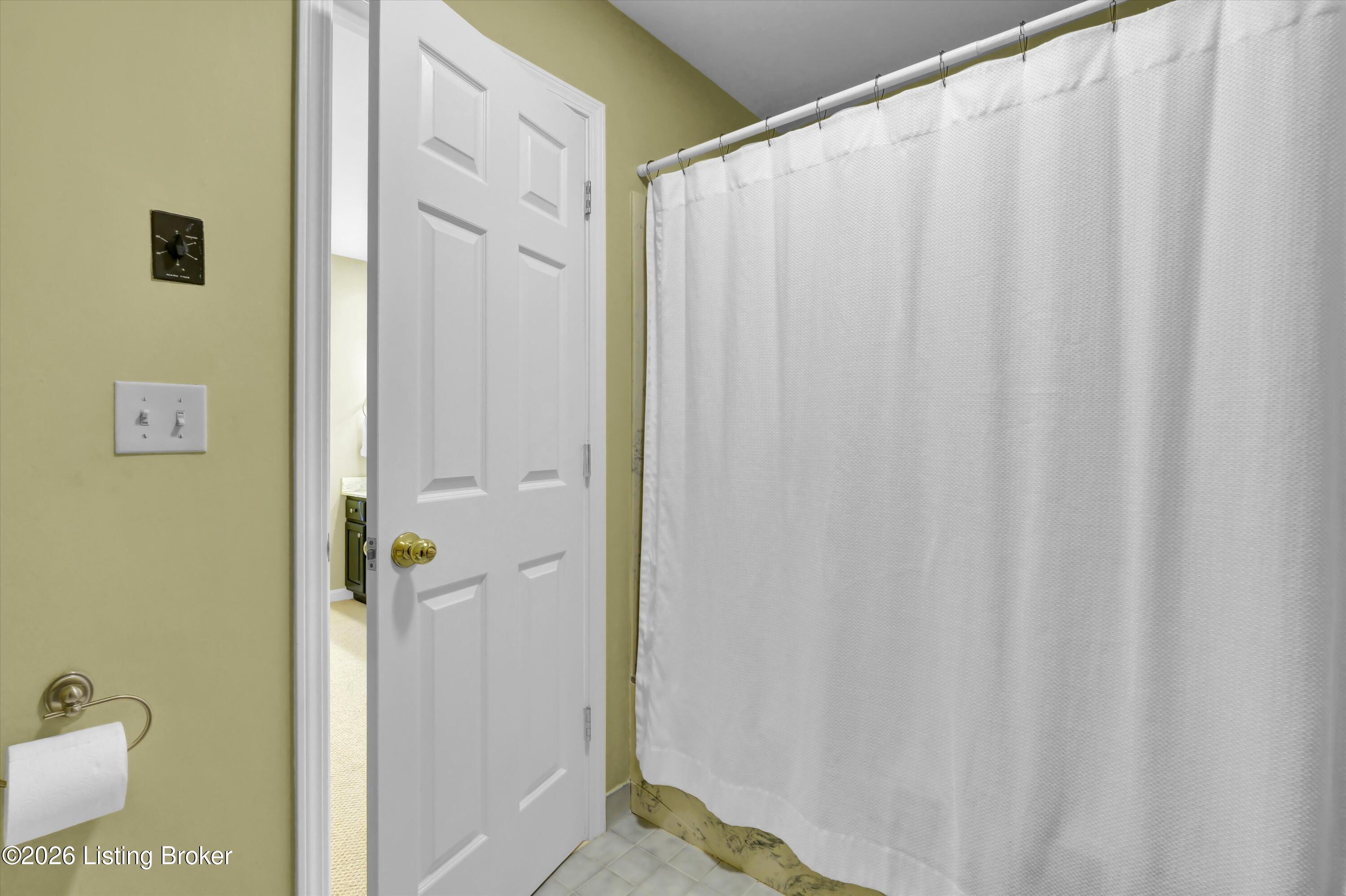 802 Foxgate Rd Property Photo 38