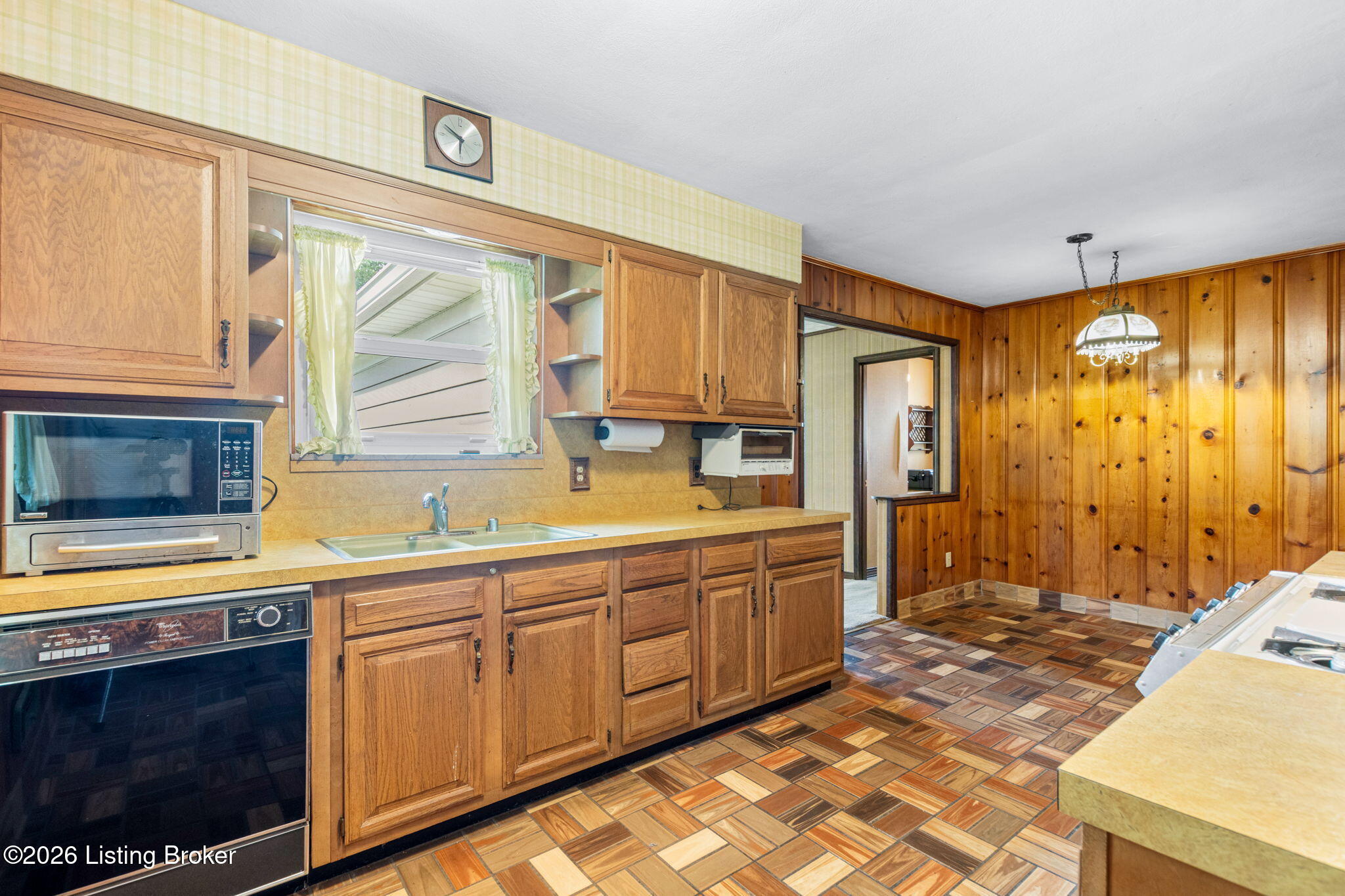 4509 Saint Rita Dr Property Photo 10