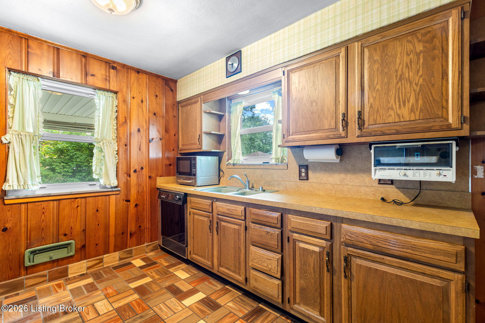 4509 Saint Rita Dr Property Photo 13