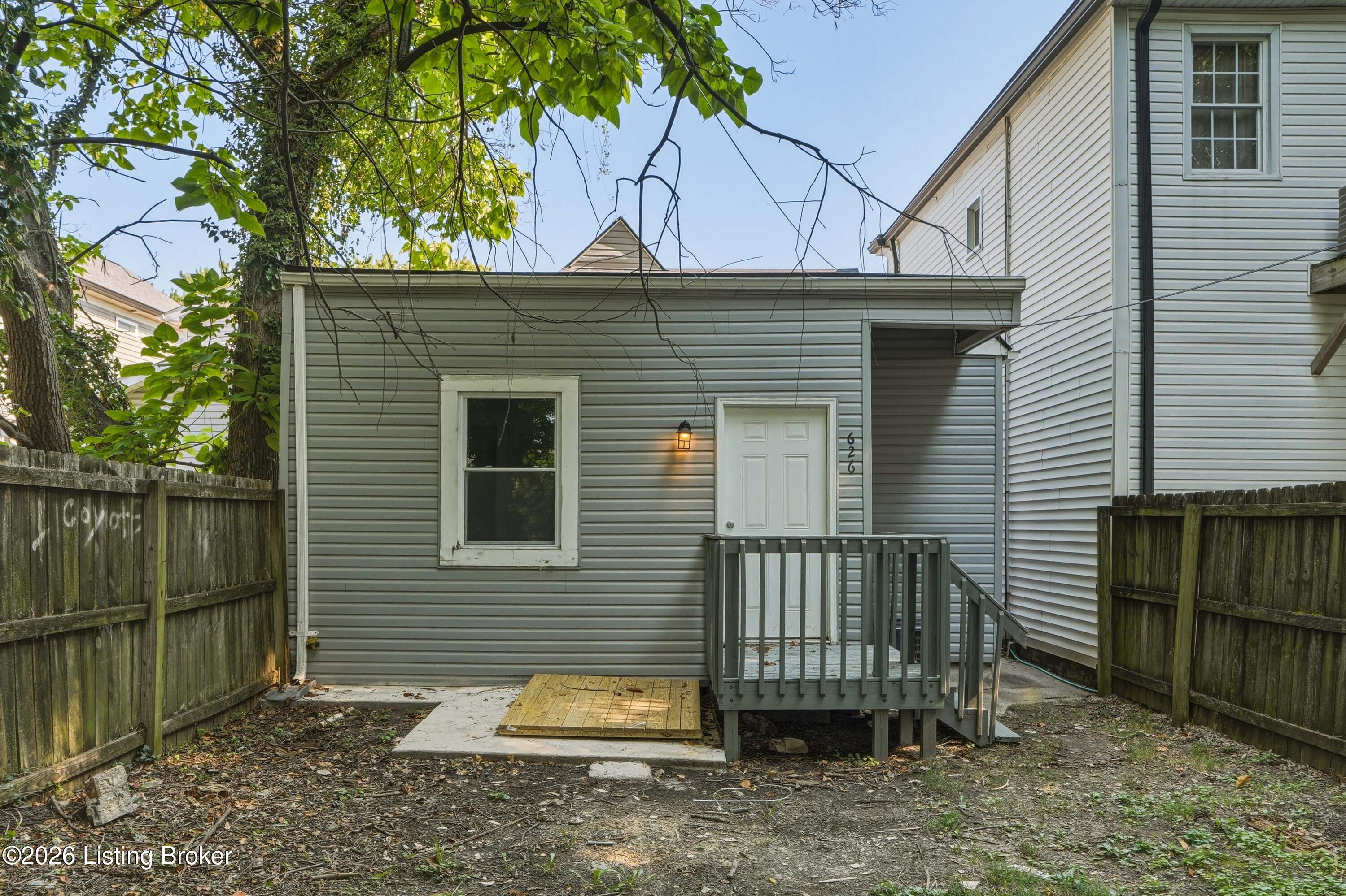 626 E Ormsby Ave Property Photo 26