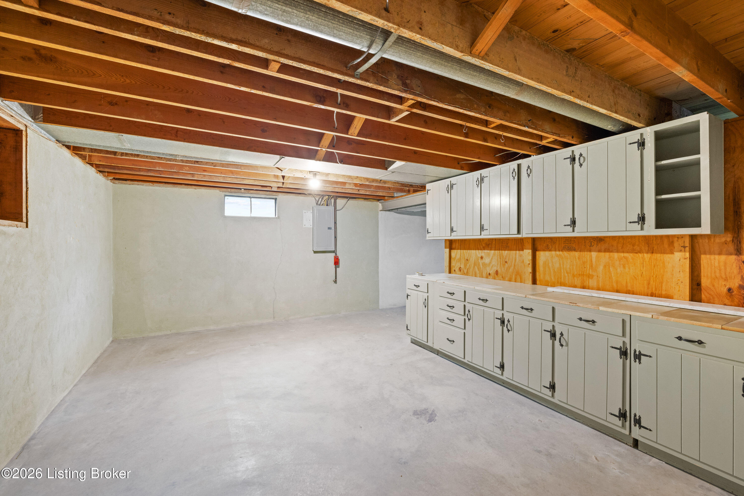 1714 Ormsby Ln Property Photo 28
