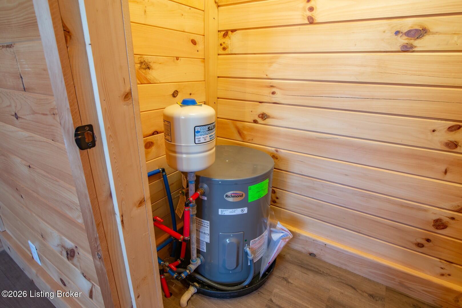 5285 Wax Rd Property Photo 28