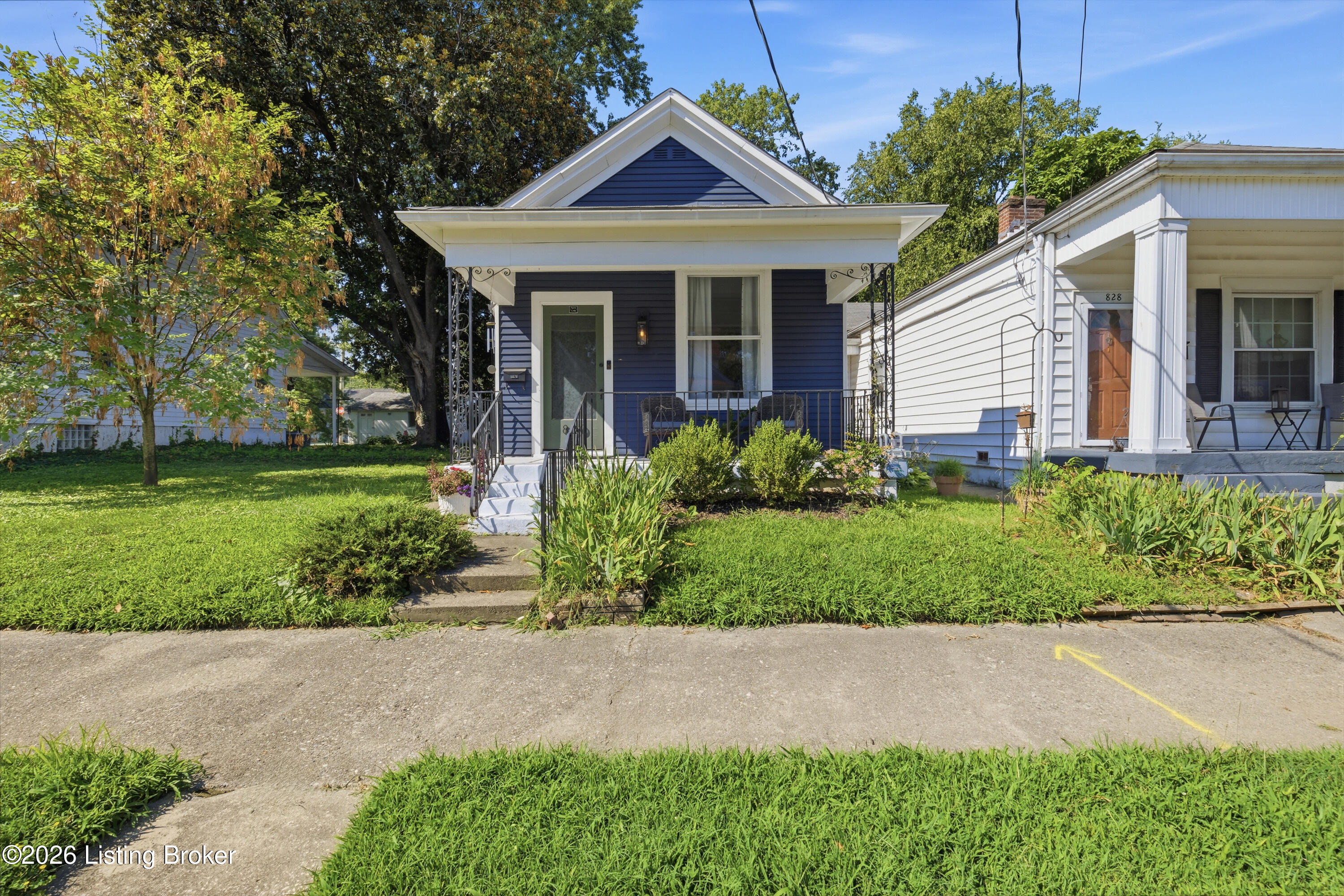 830 Sylvia St Property Photo 1