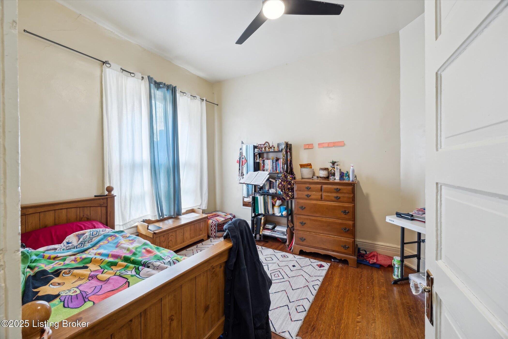 315 W Lee St Property Photo 55