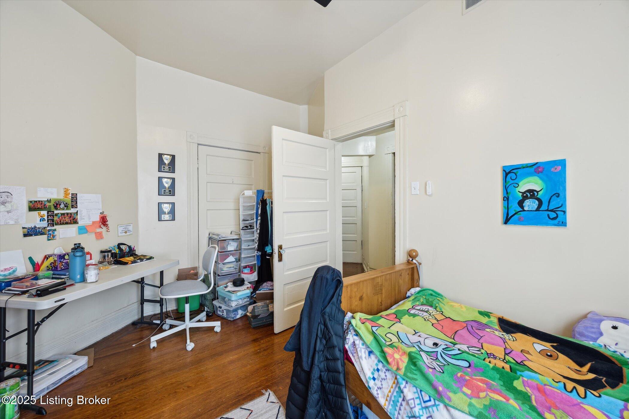 315 W Lee St Property Photo 56