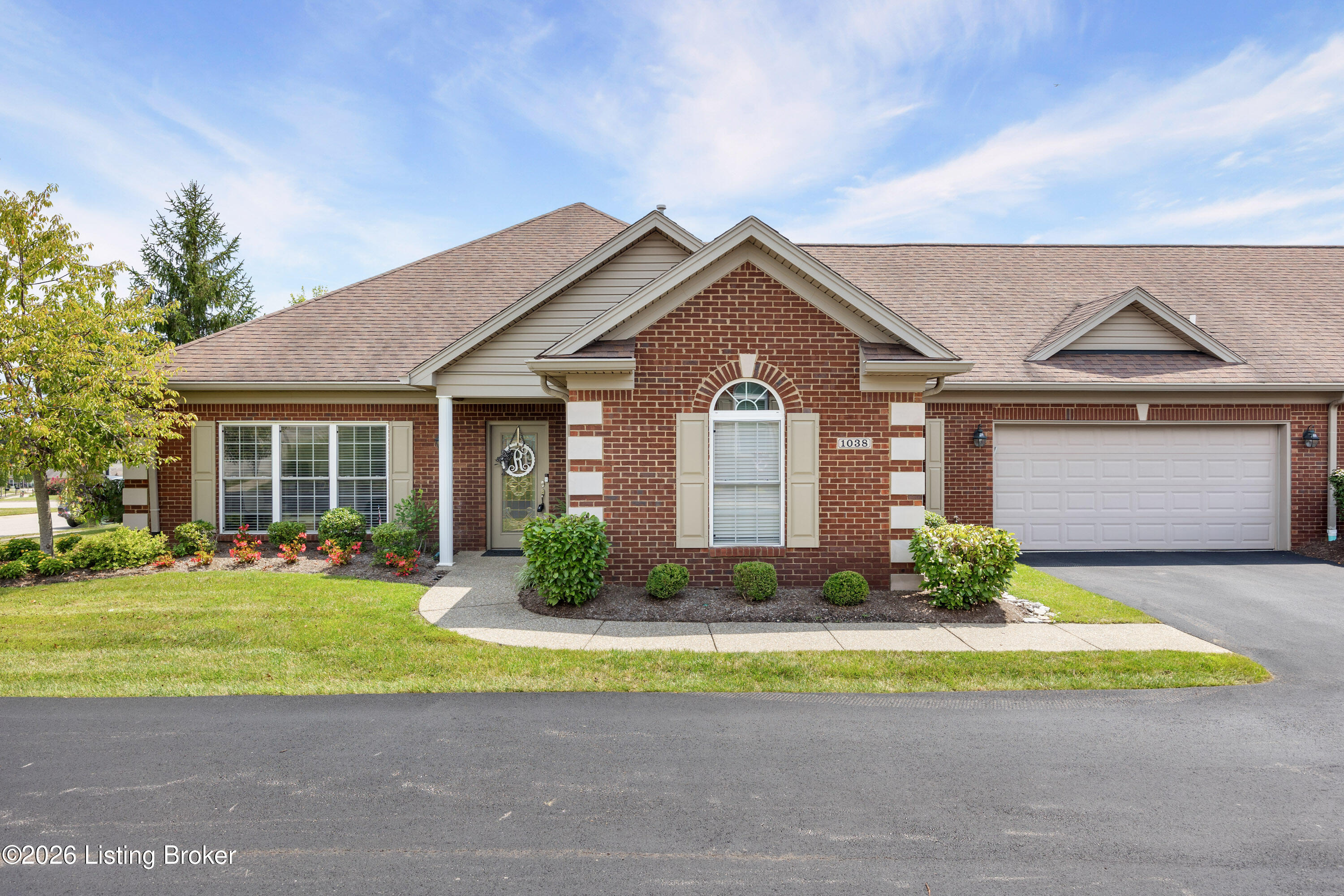 1038 Grazing Meadows Ln Property Photo 1