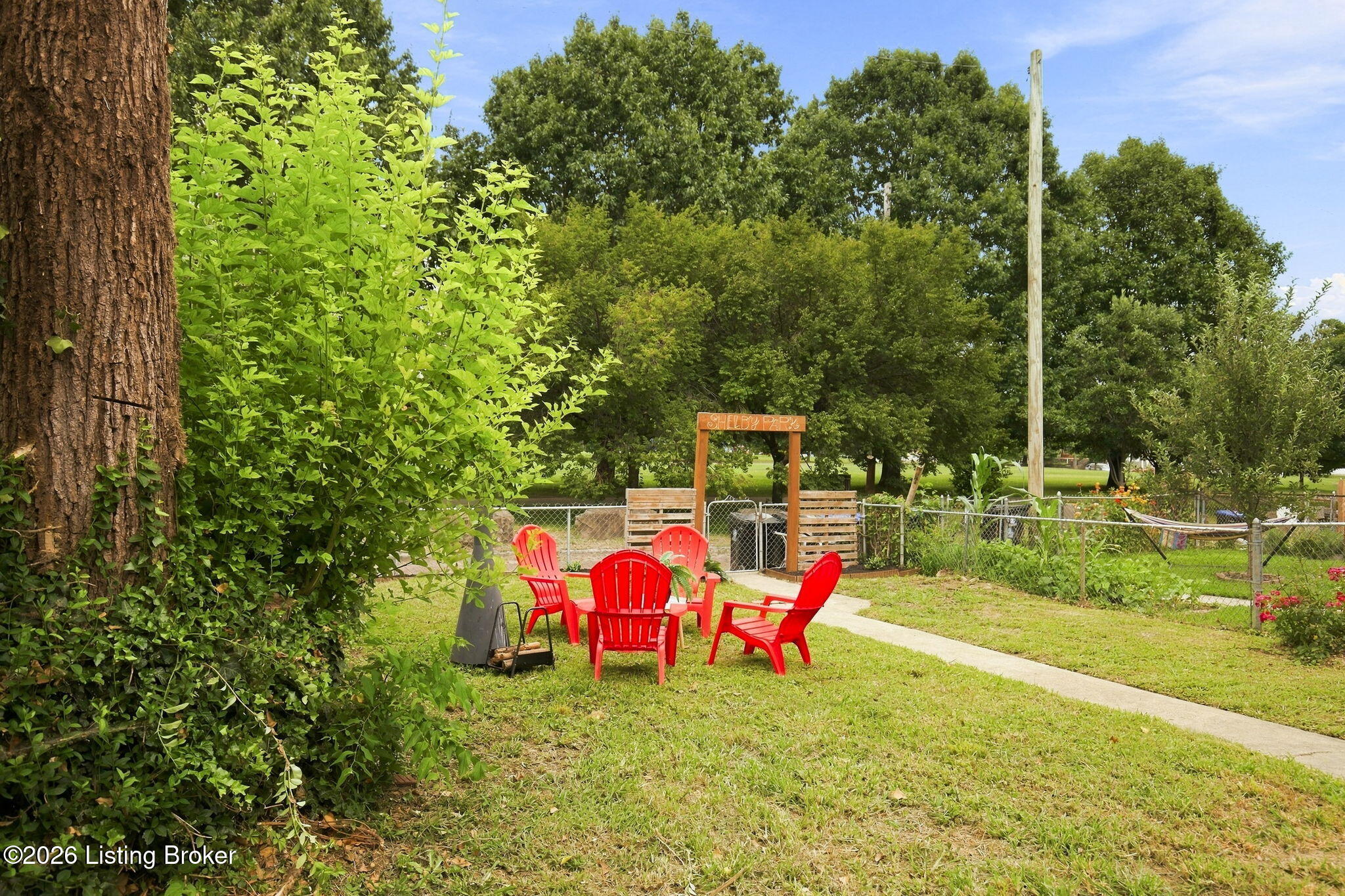 617 Camp St Property Photo 55