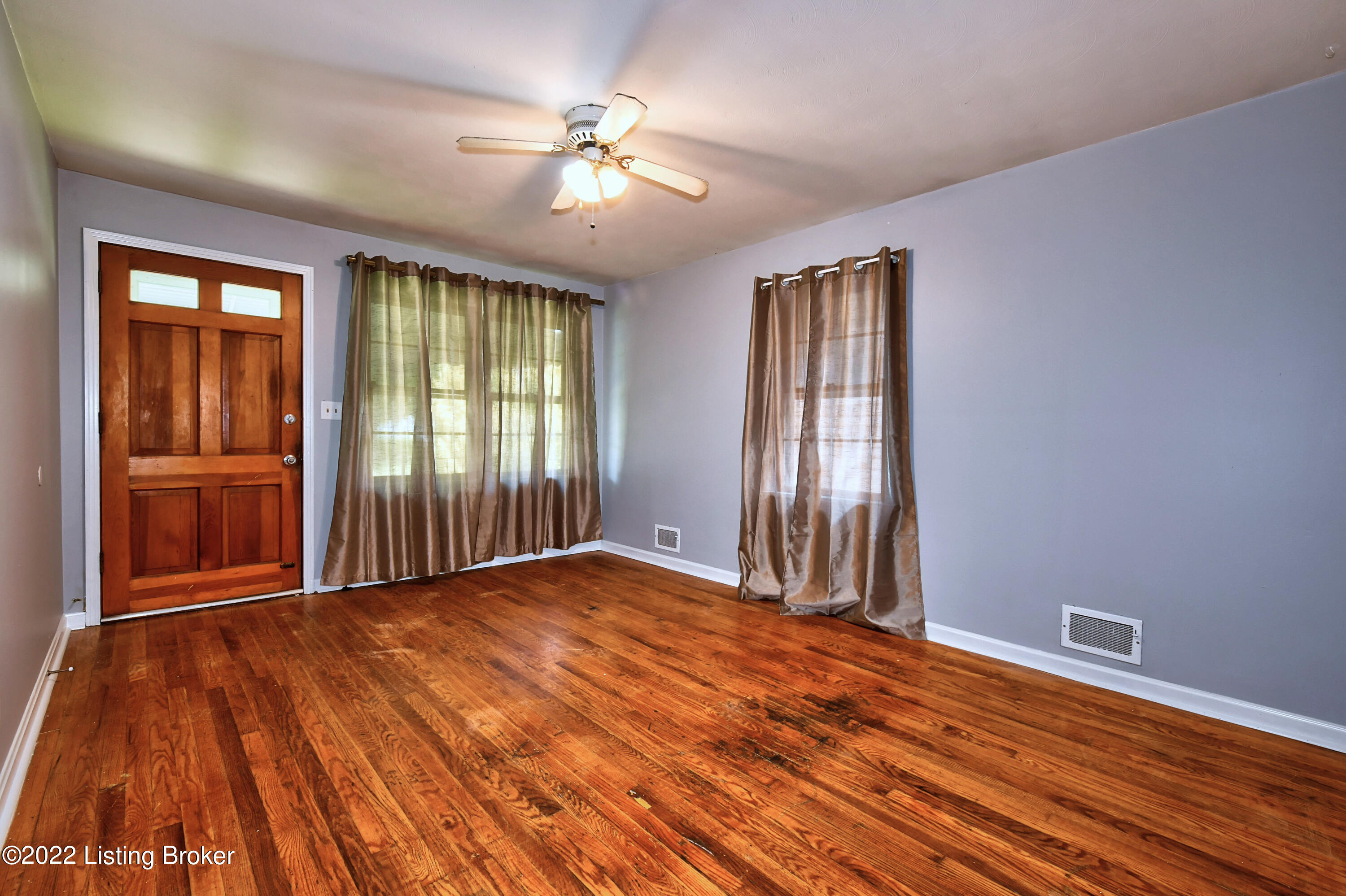 618 Maylawn Ave Property Photo 2