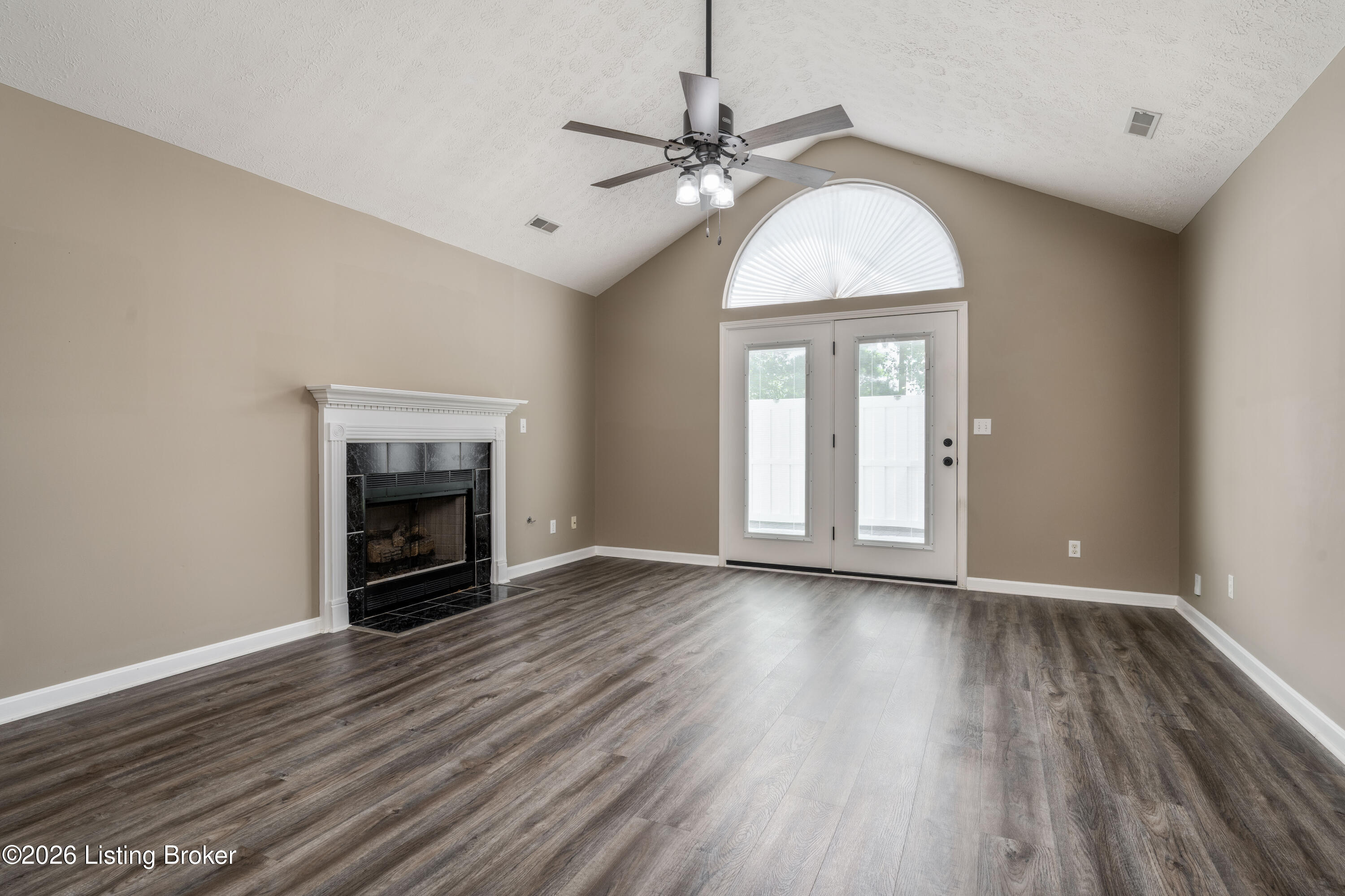 10602 Avenel Ct Property Photo 3