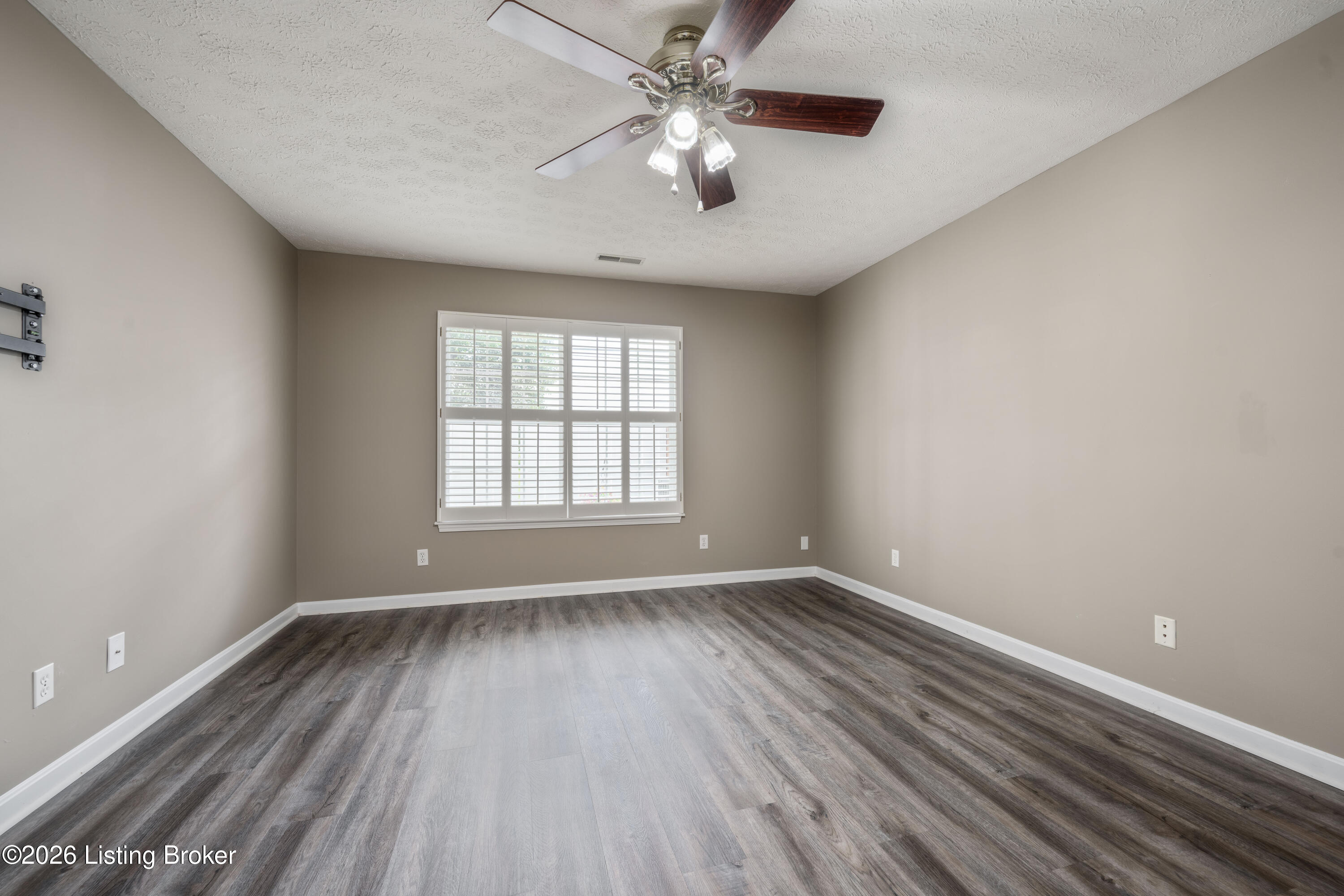 10602 Avenel Ct Property Photo 10