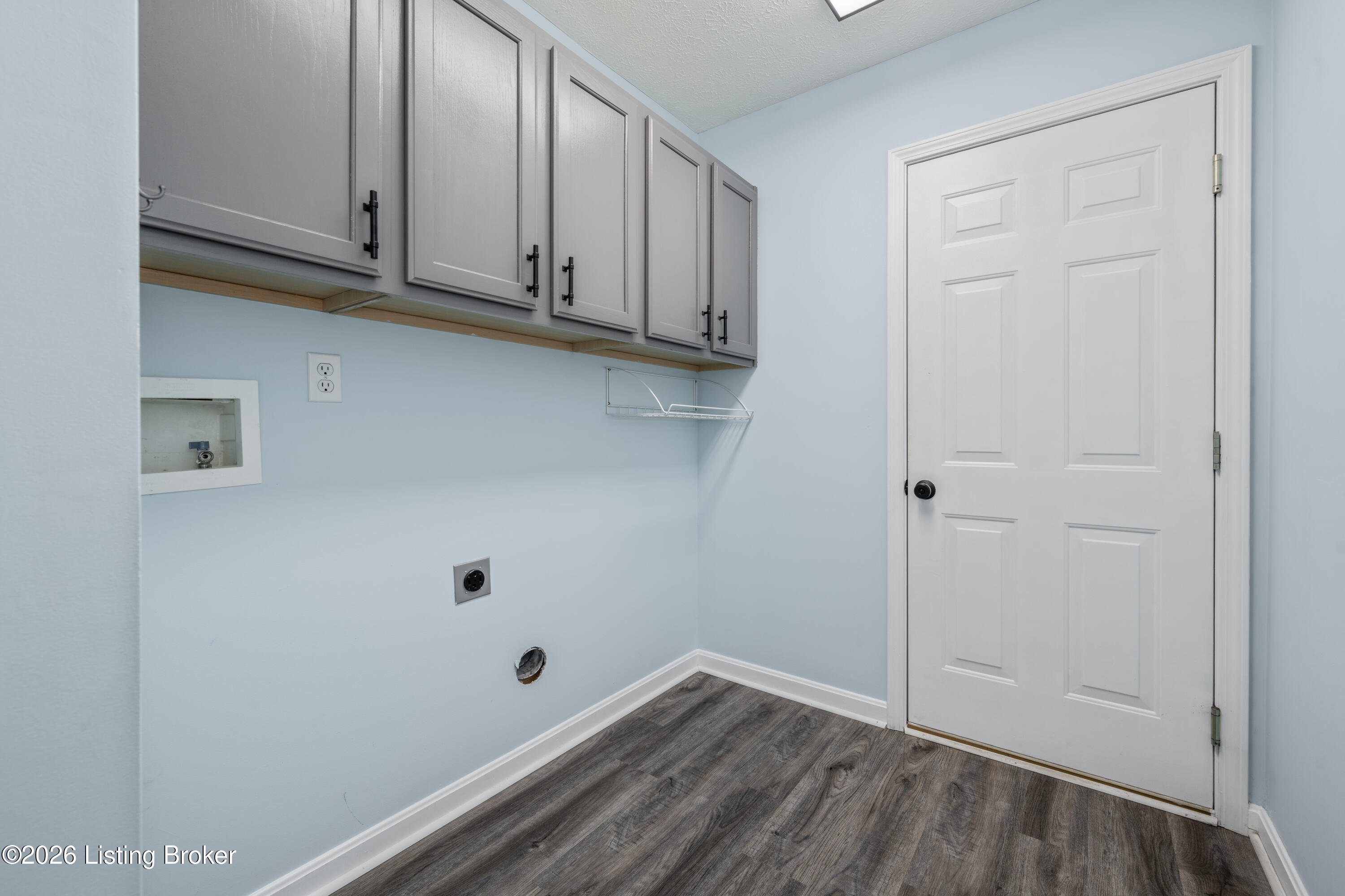 10602 Avenel Ct Property Photo 14