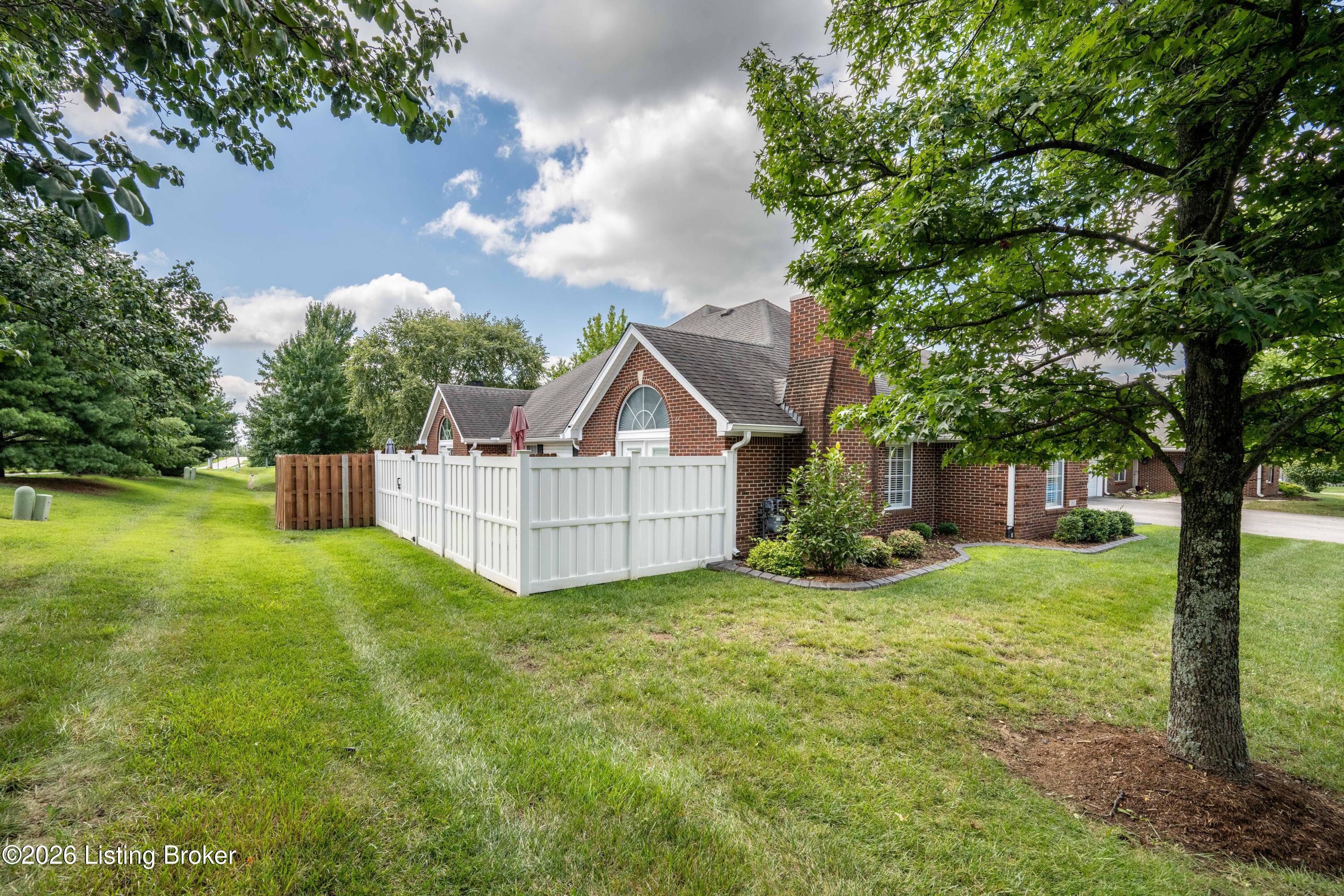 10602 Avenel Ct Property Photo 17