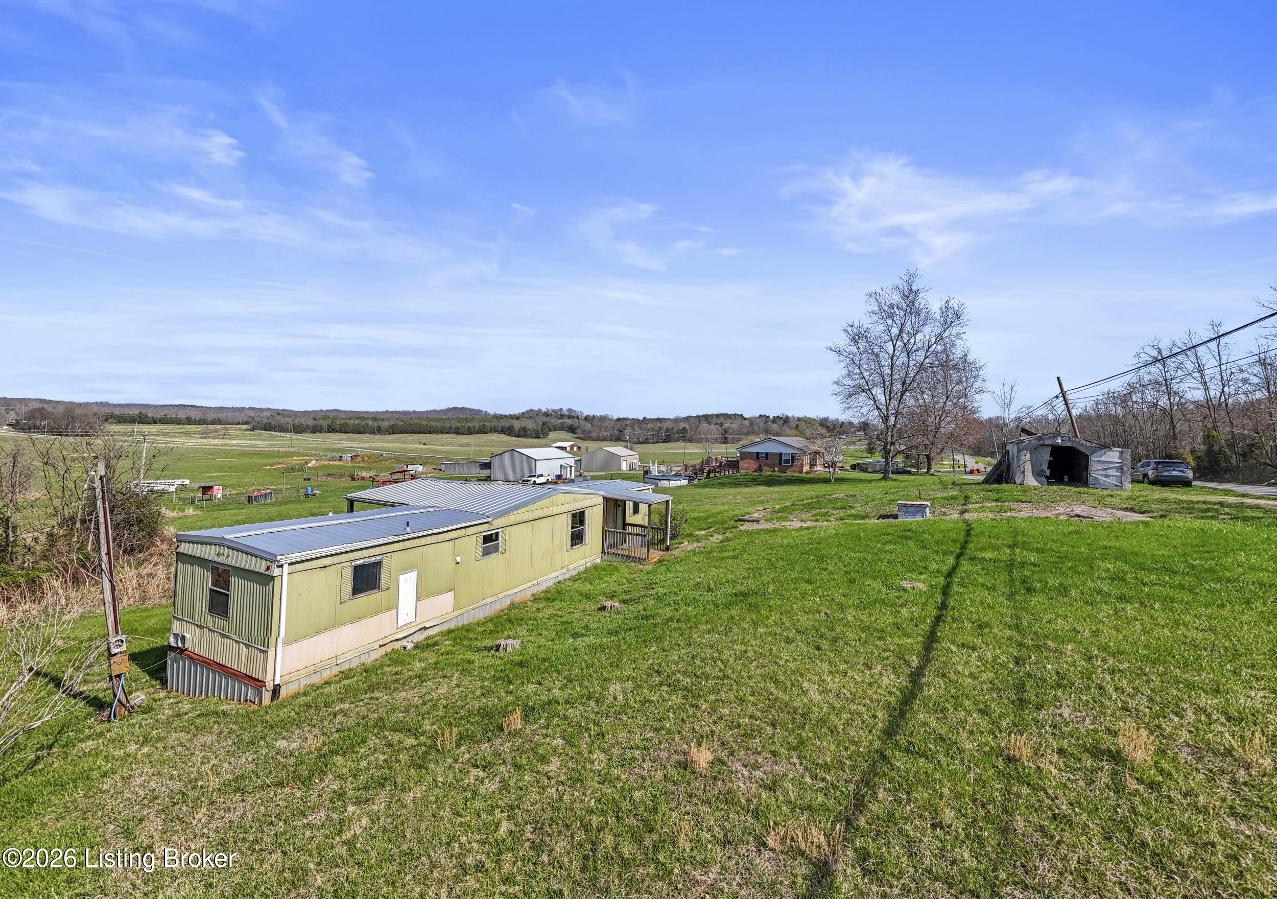 6474 Hardinsburg Rd Property Photo 3