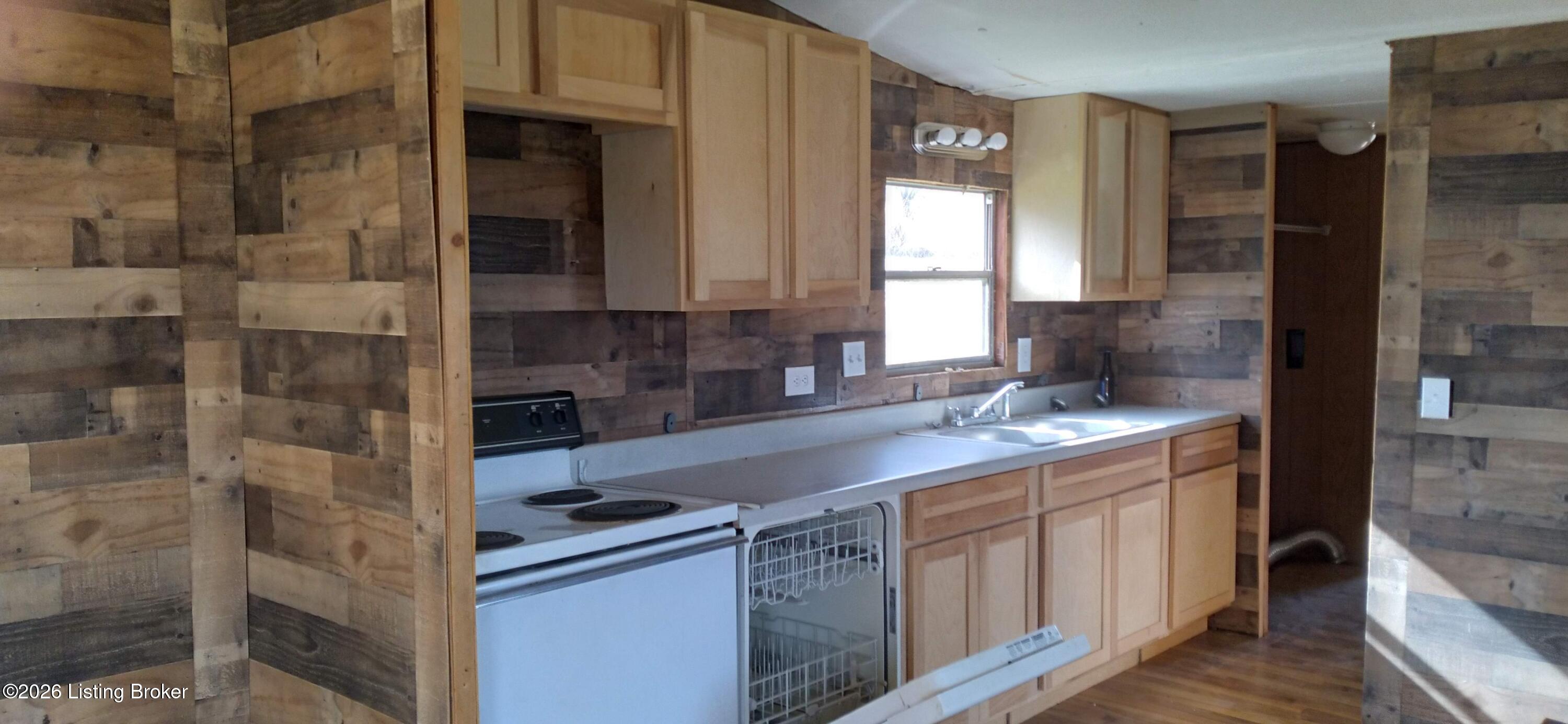 6474 Hardinsburg Rd Property Photo 6