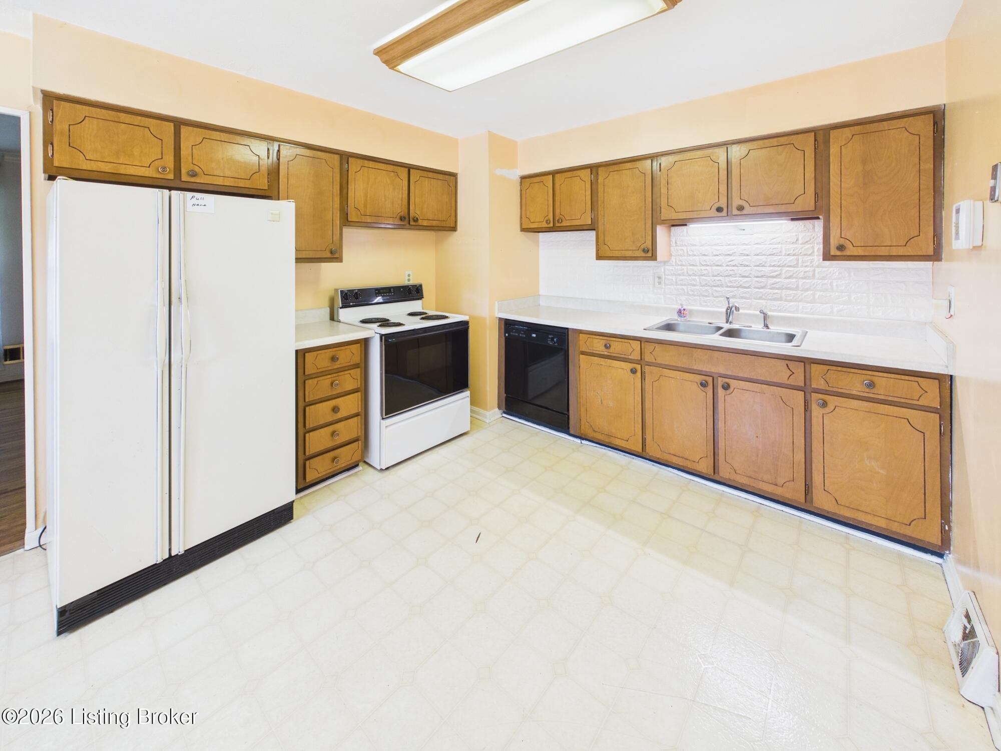 5718 Elmer Ln Property Photo 15