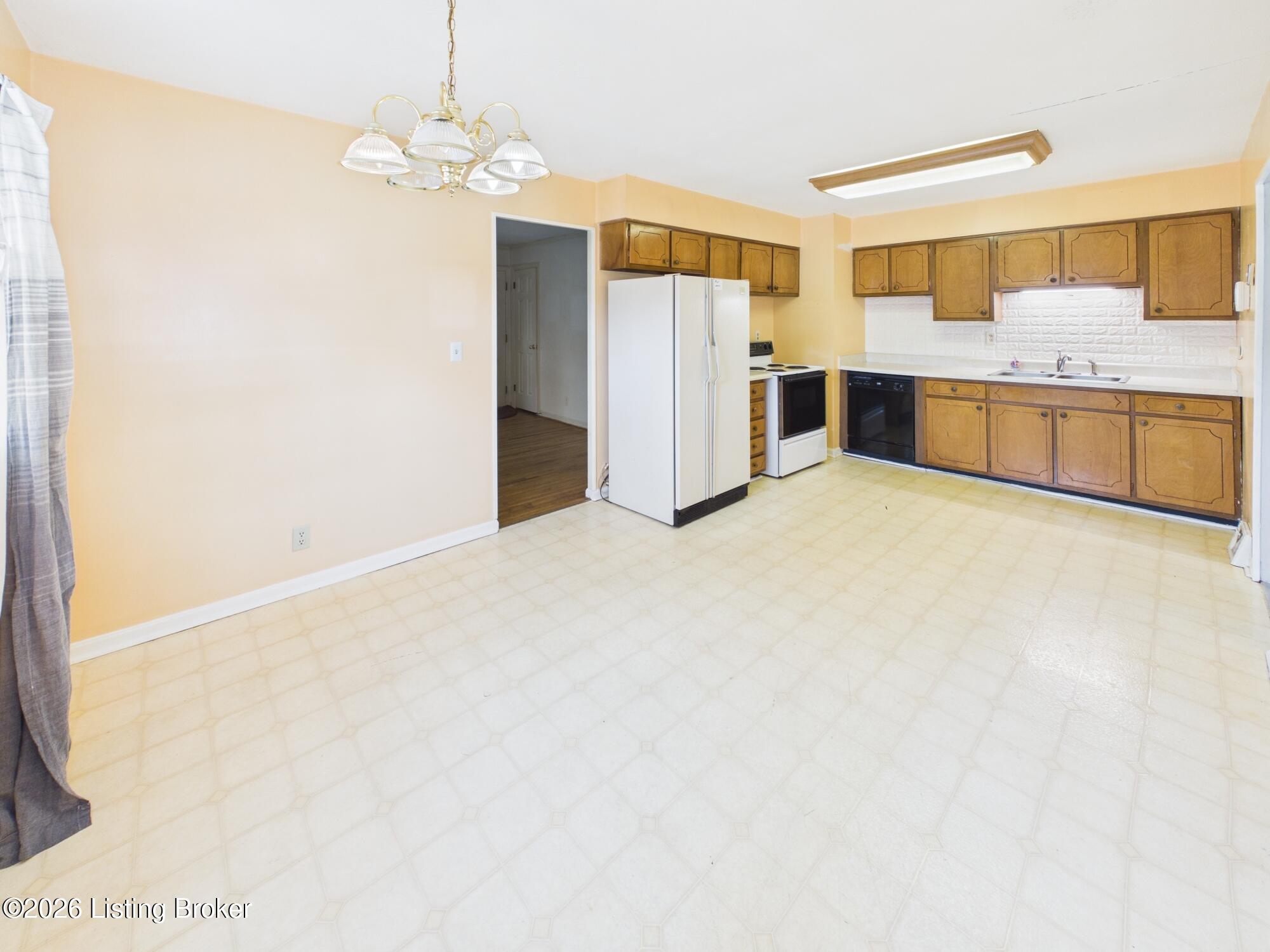 5718 Elmer Ln Property Photo 16