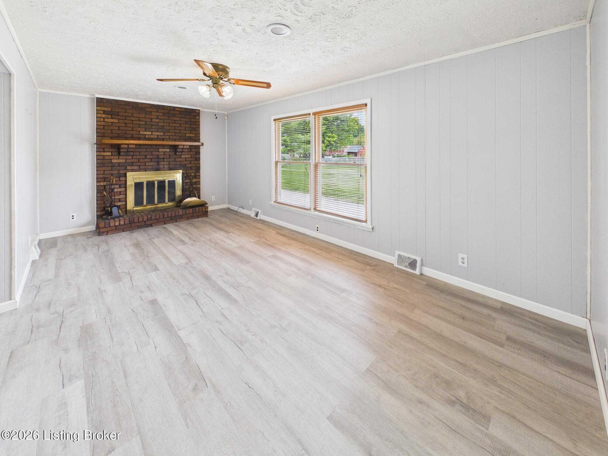 5718 Elmer Ln Property Photo 17