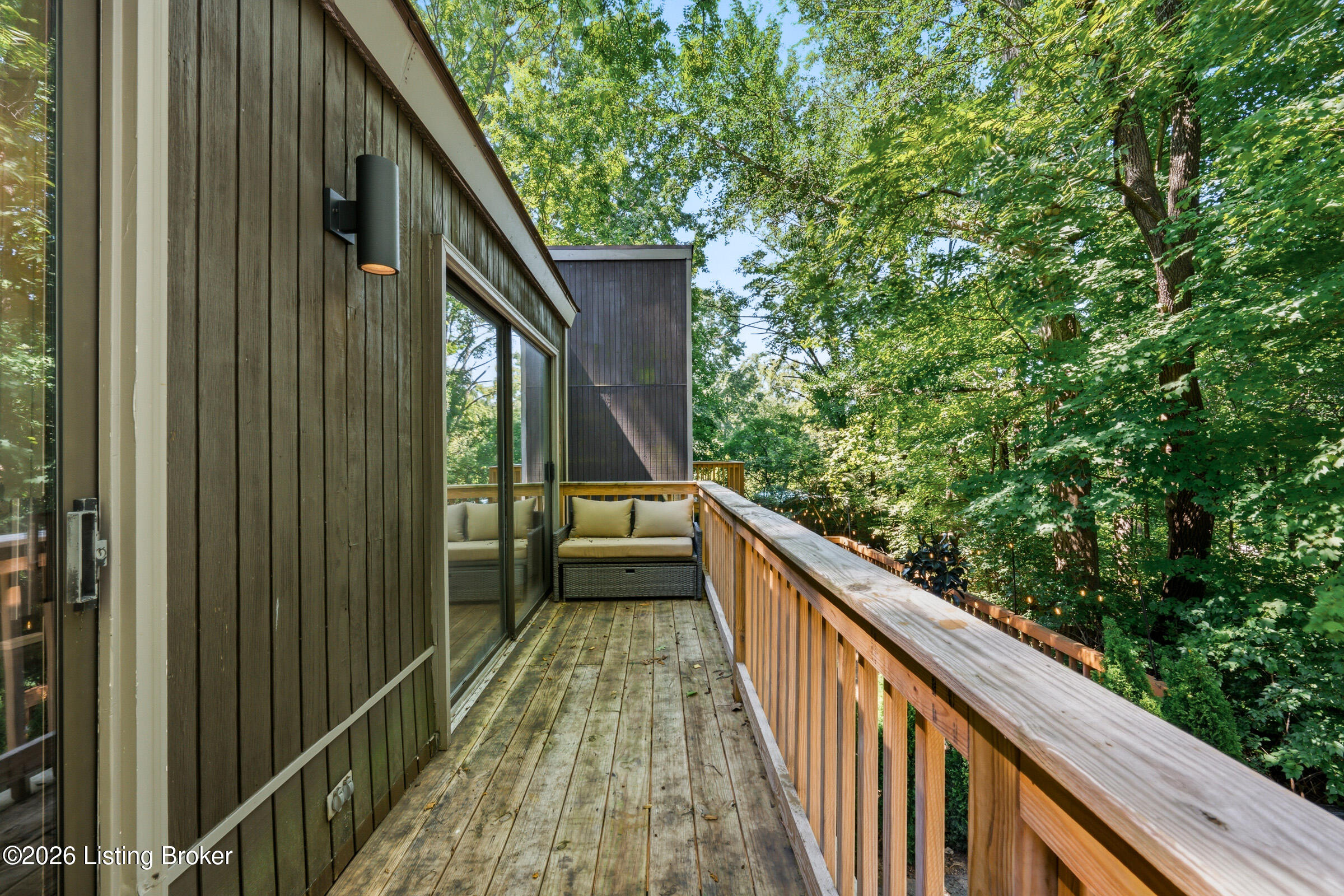 1513 Thackeray Dr Property Photo 48