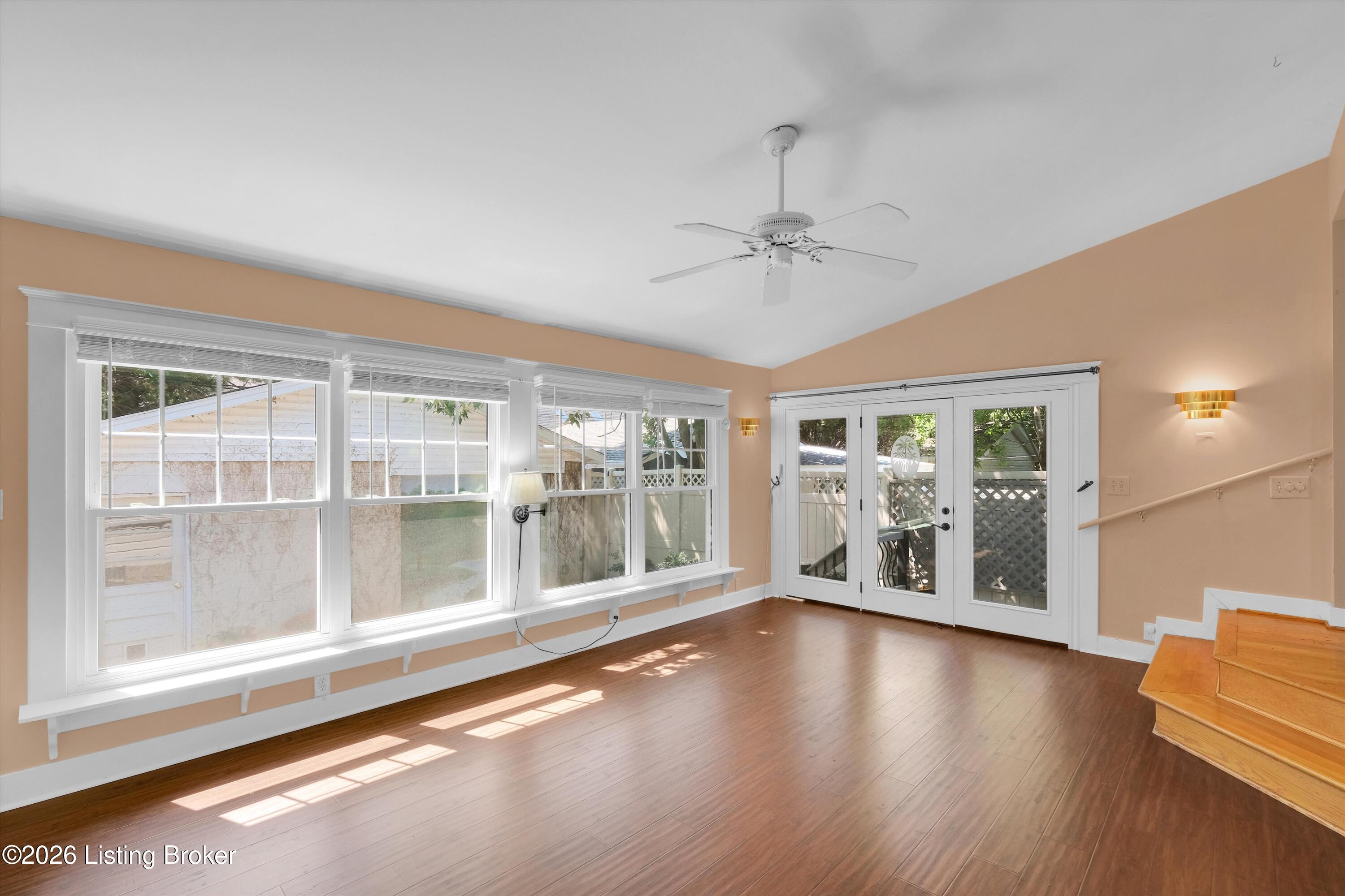 2216 Eastview Ave Property Photo 15