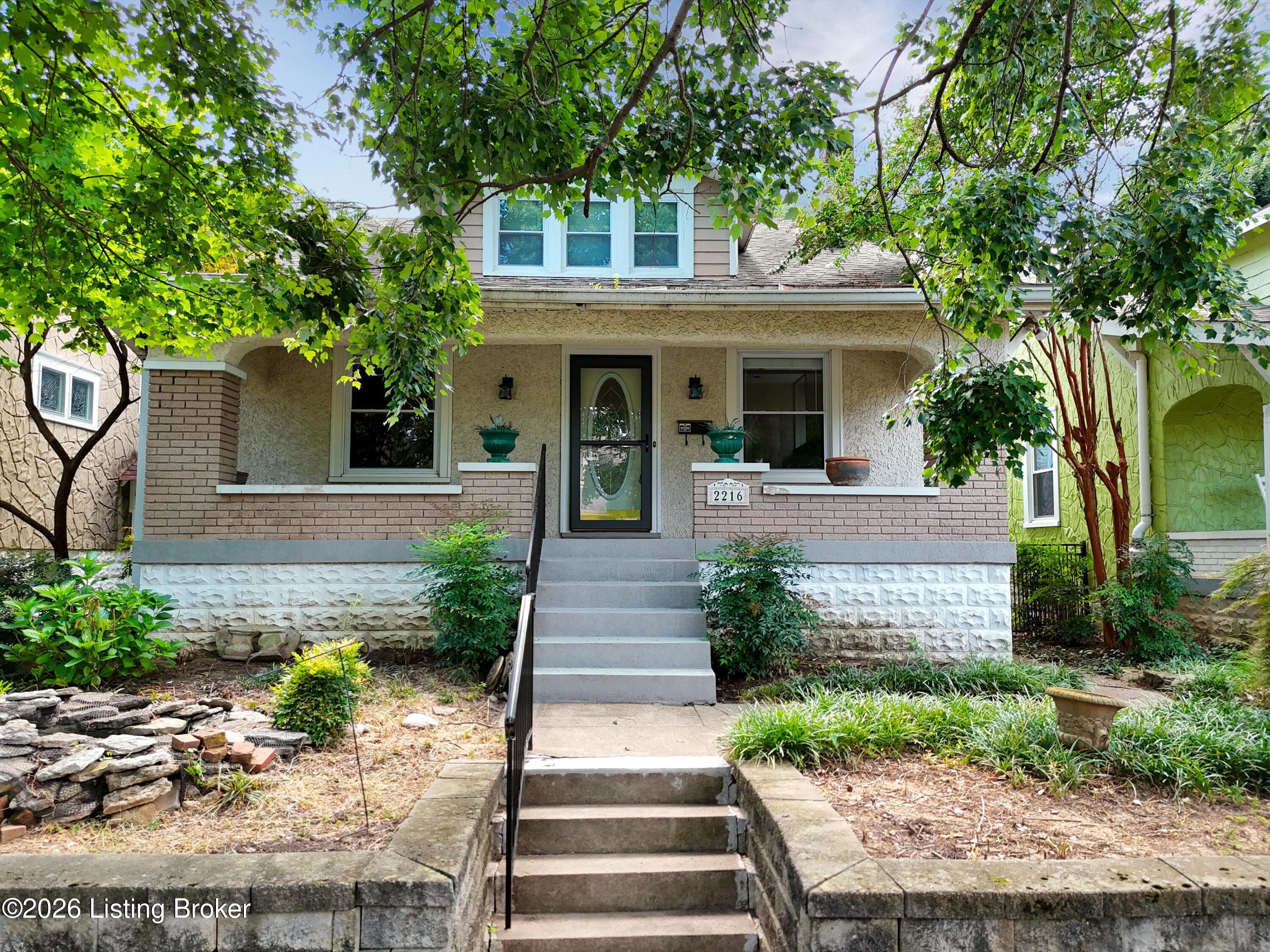 2216 Eastview Ave Property Photo 44