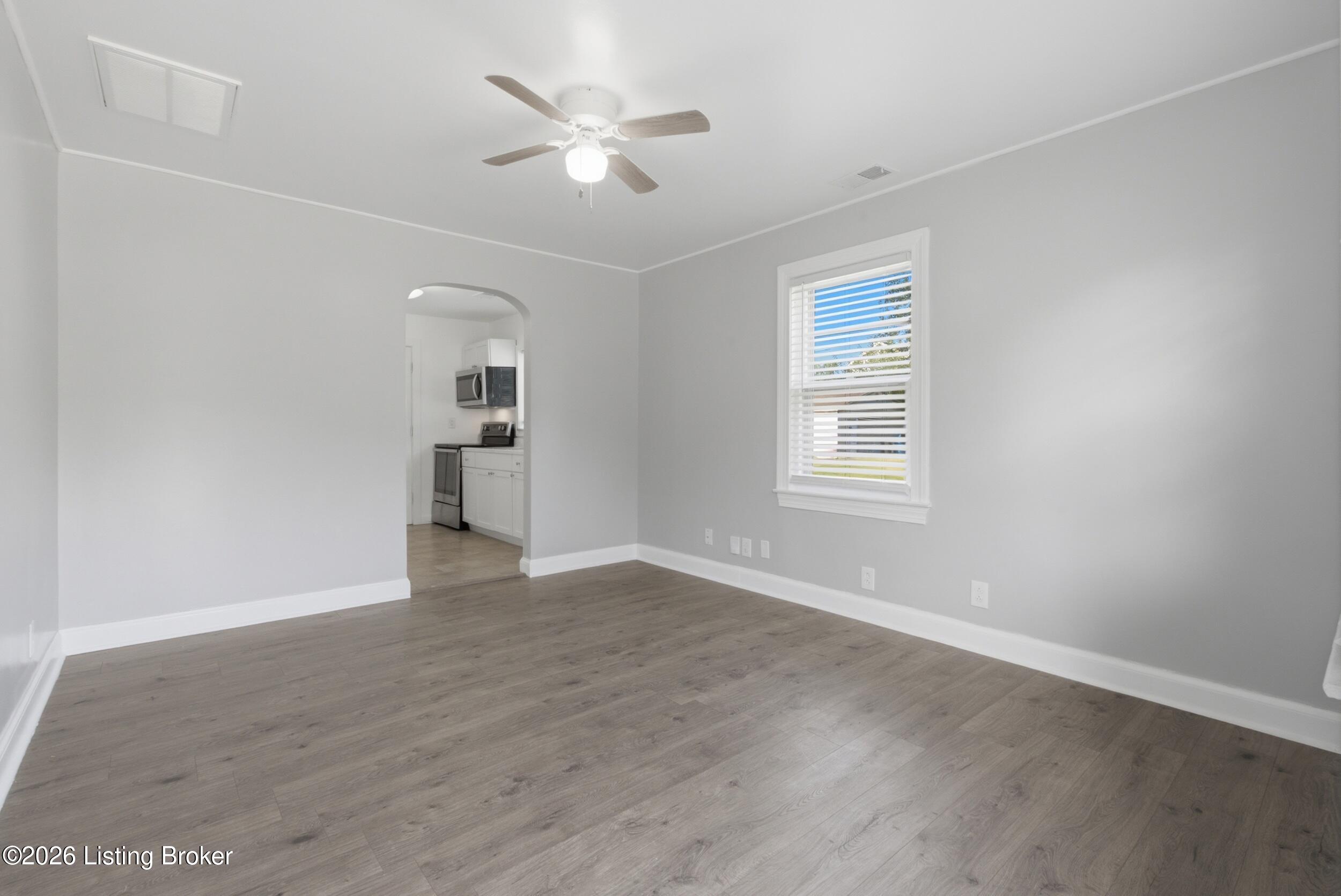 1224 Lipps Ln Property Photo 5
