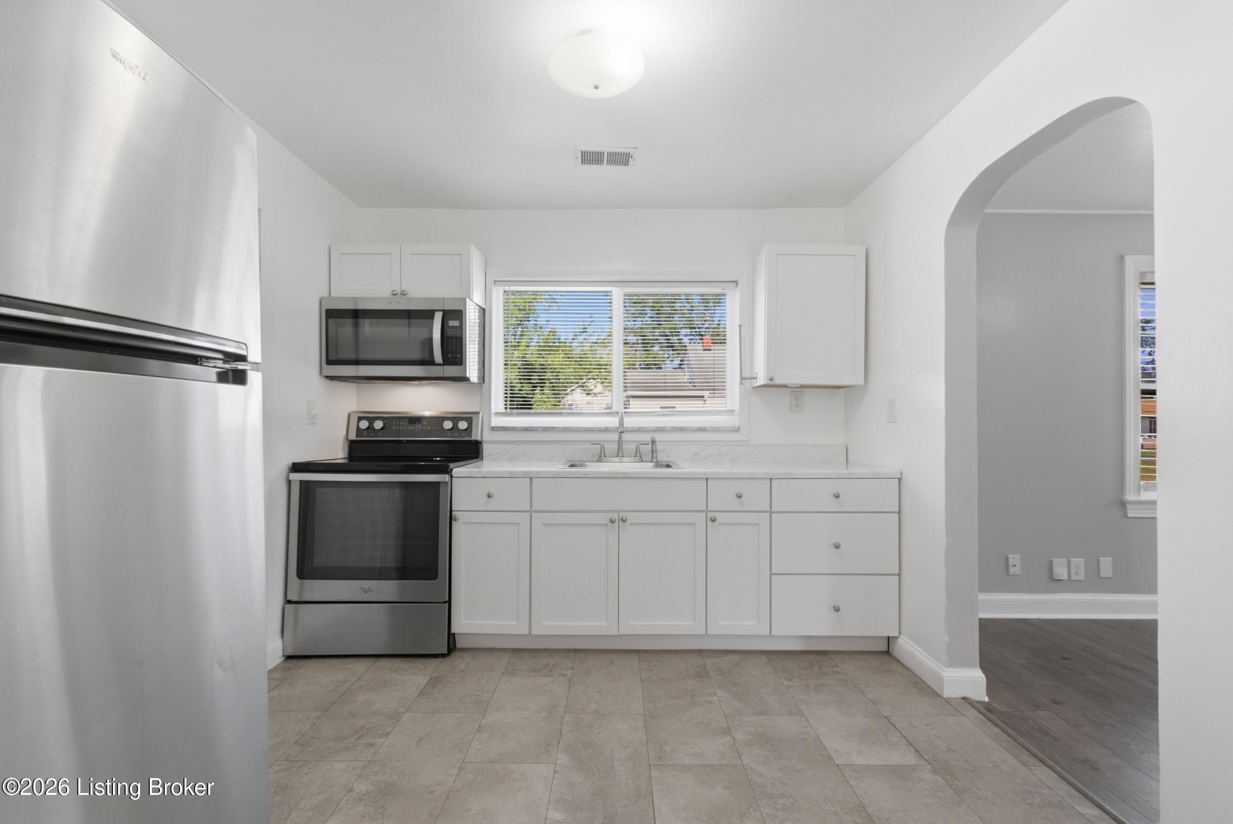 1224 Lipps Ln Property Photo 10