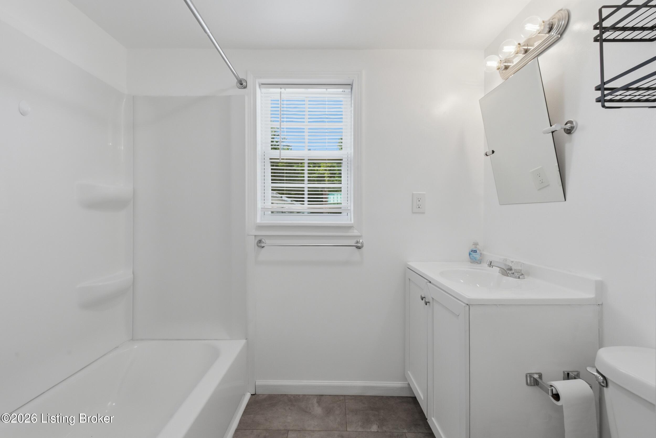 1224 Lipps Ln Property Photo 13