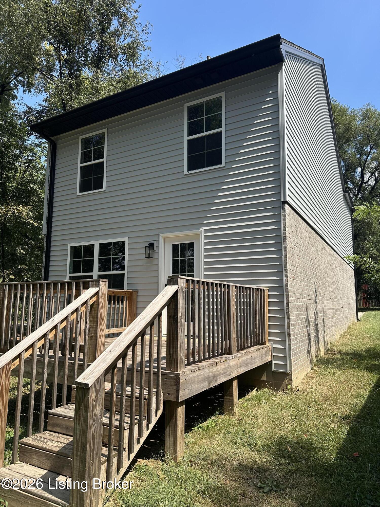114 N Elm Grove Ave Property Photo 7