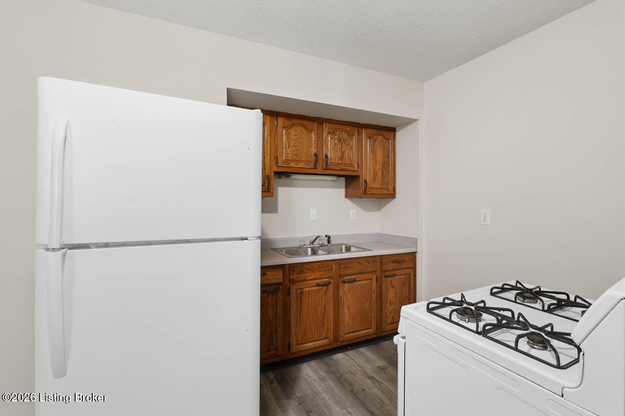2811 Montana Ave Property Photo 9