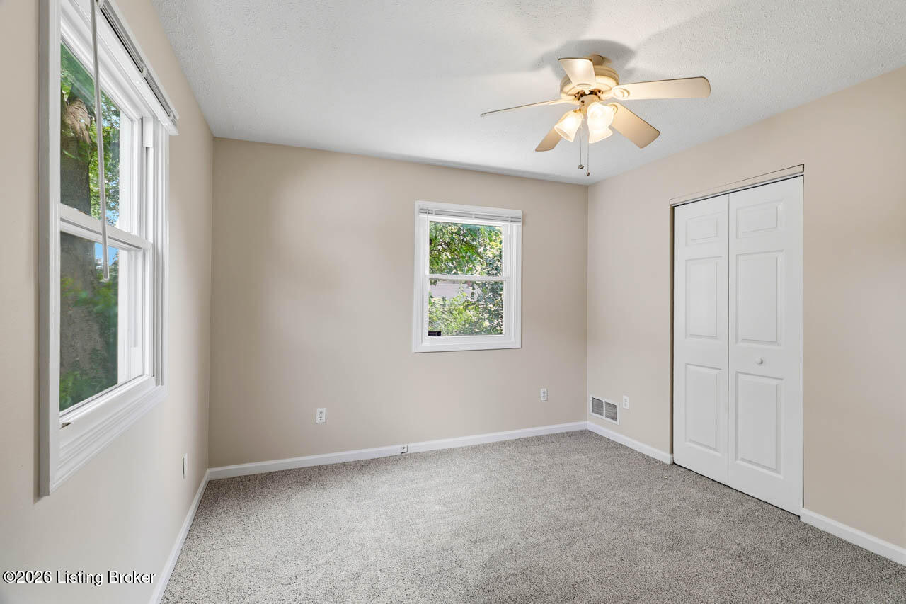2811 Montana Ave Property Photo 14