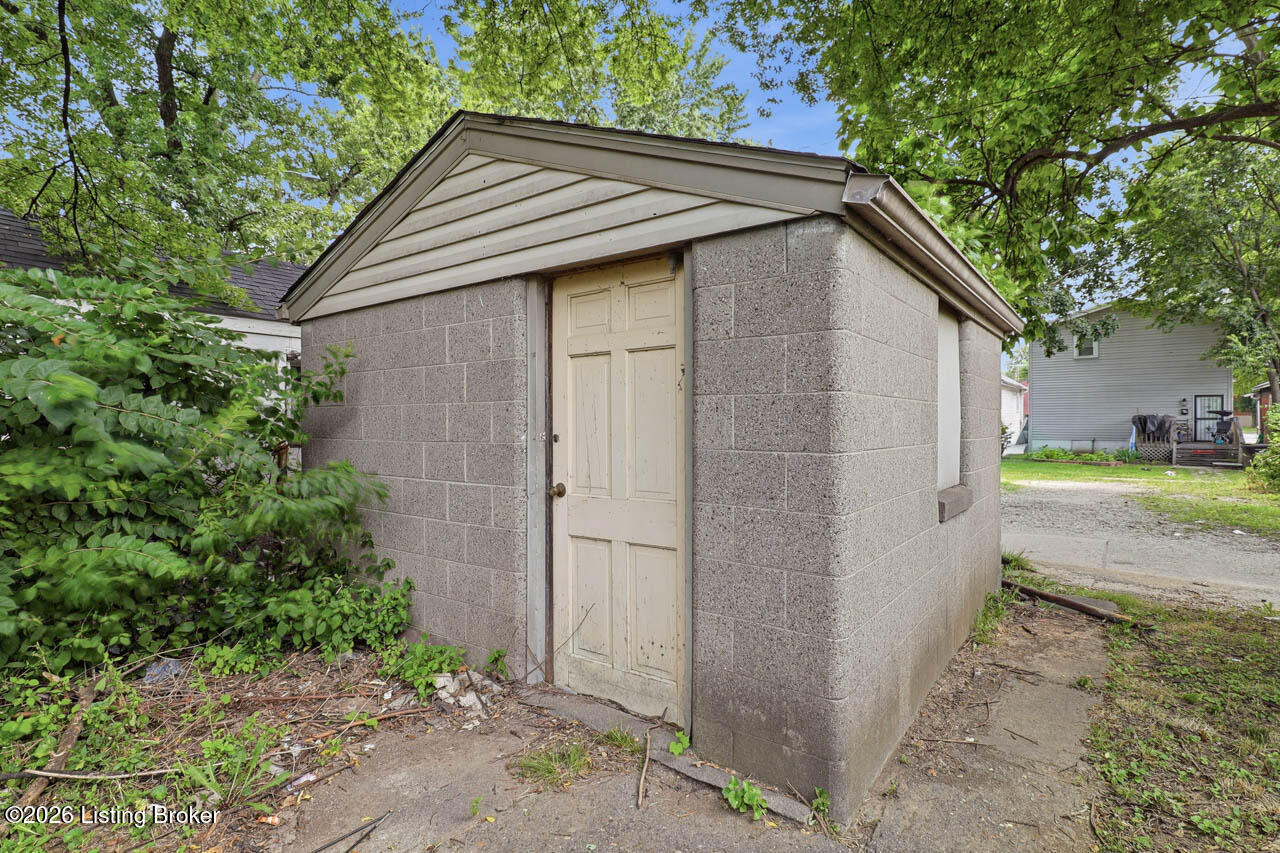 2811 Montana Ave Property Photo 23