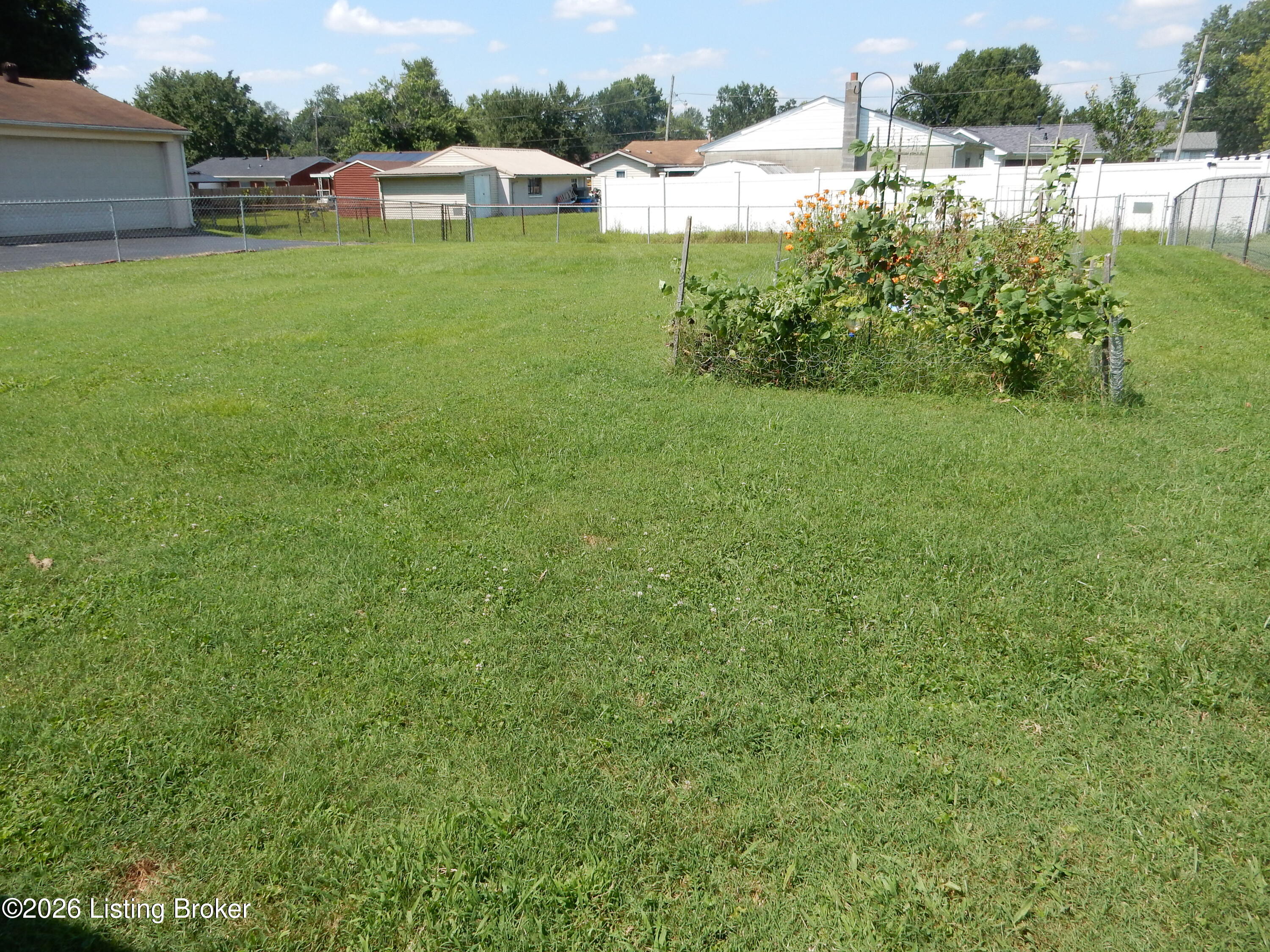 252 Norwood Way Property Photo 17