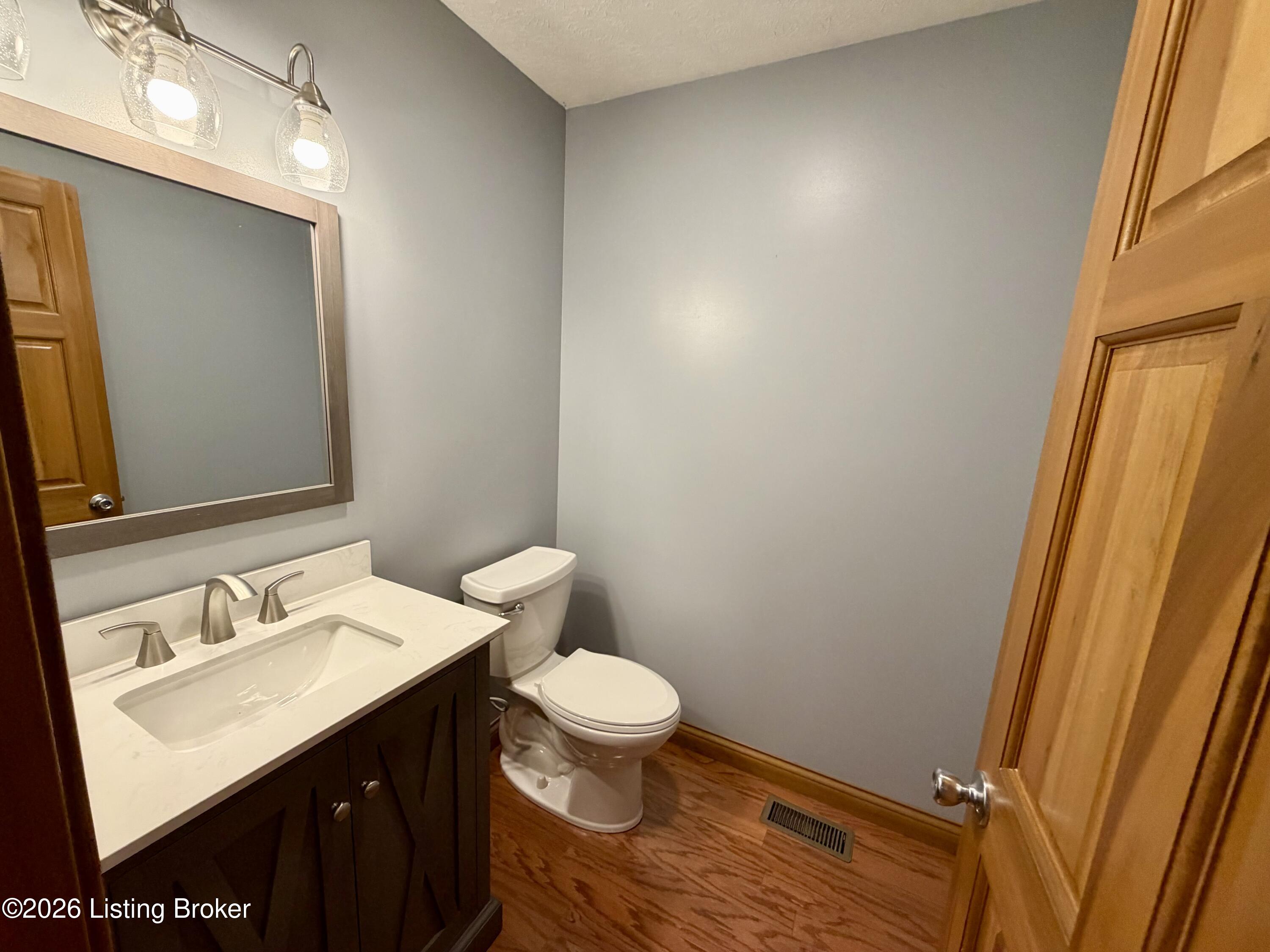 7296 Bardstown Rd Property Photo 11