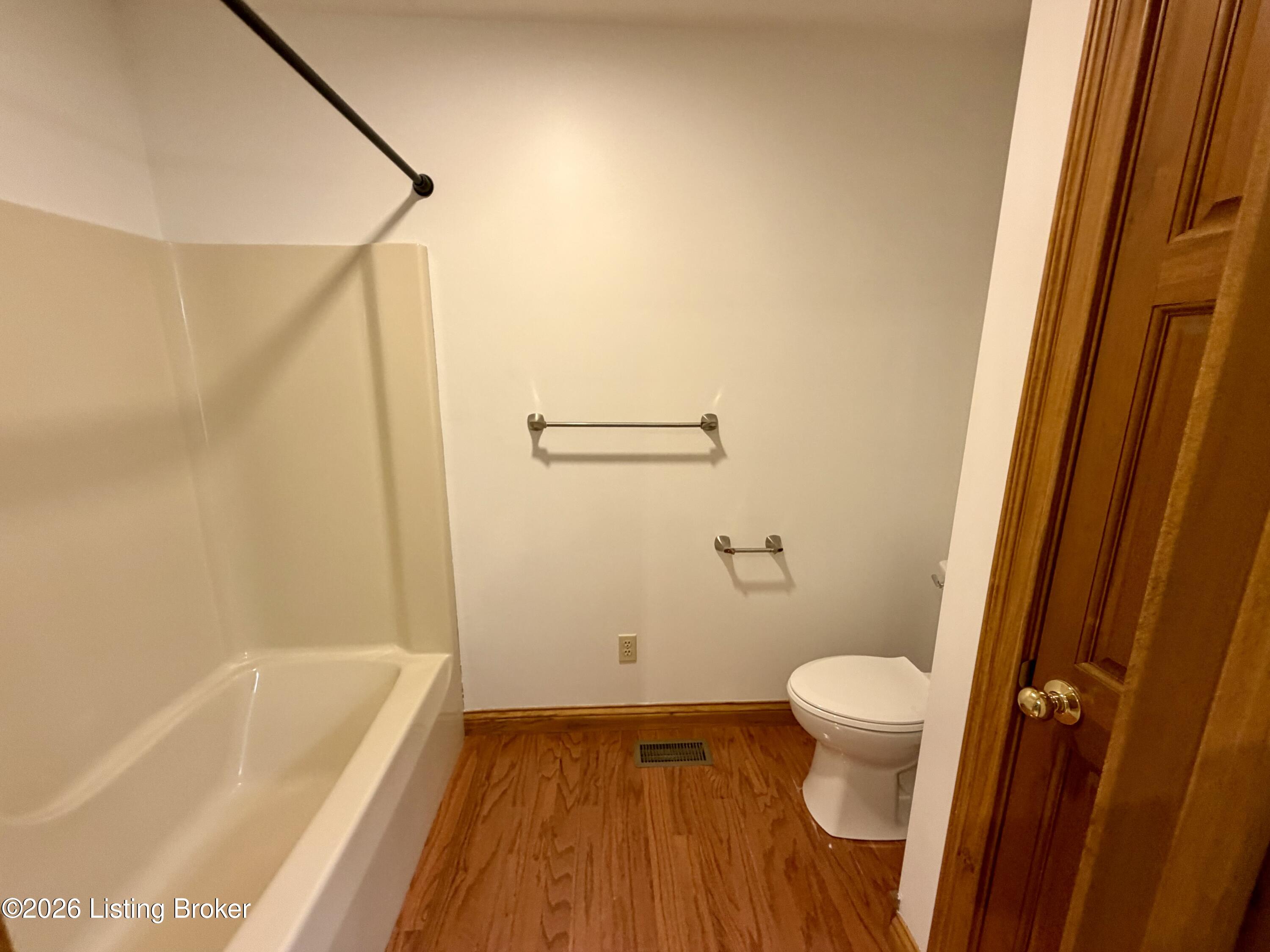7296 Bardstown Rd Property Photo 20