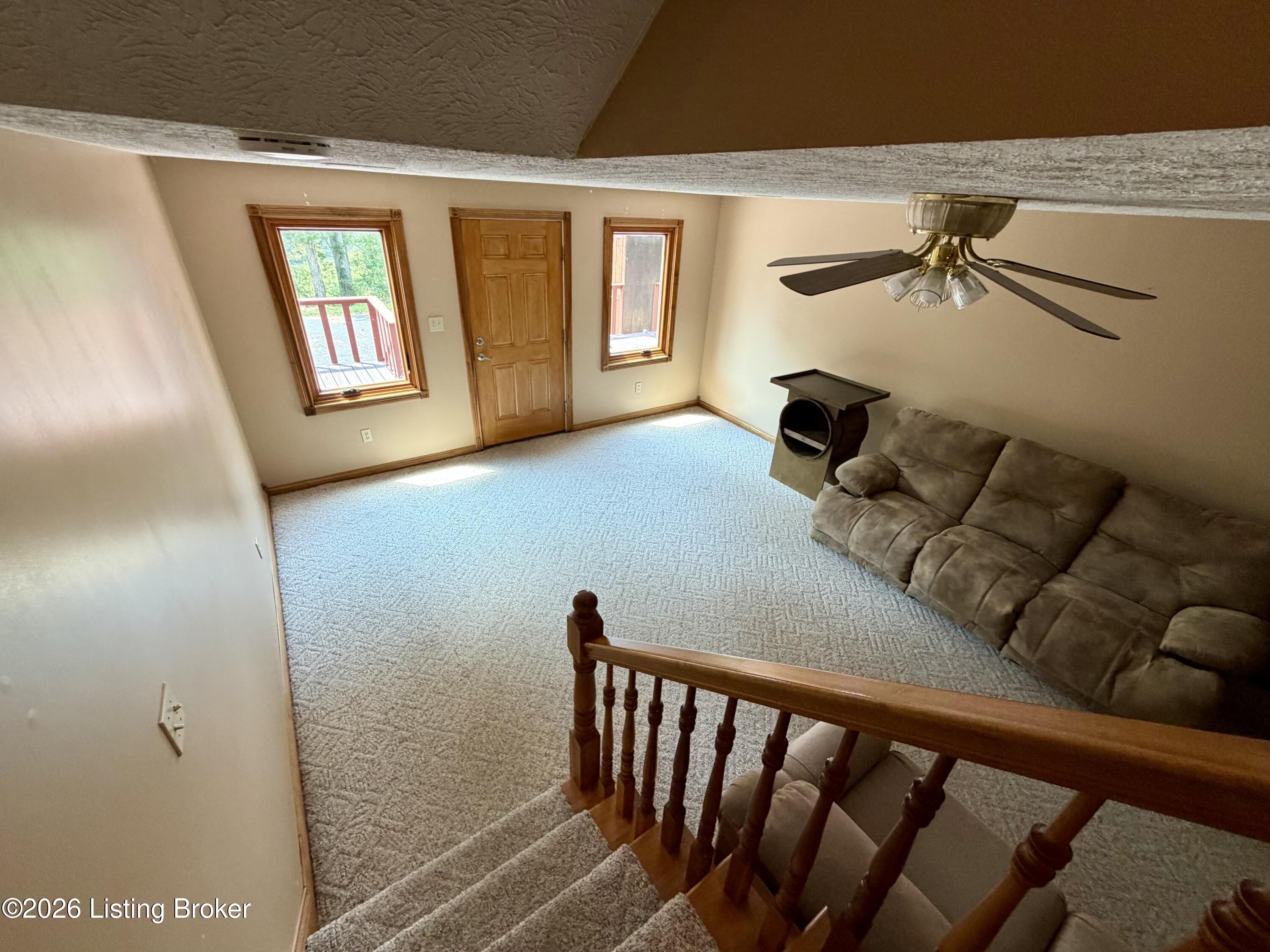 7296 Bardstown Rd Property Photo 22