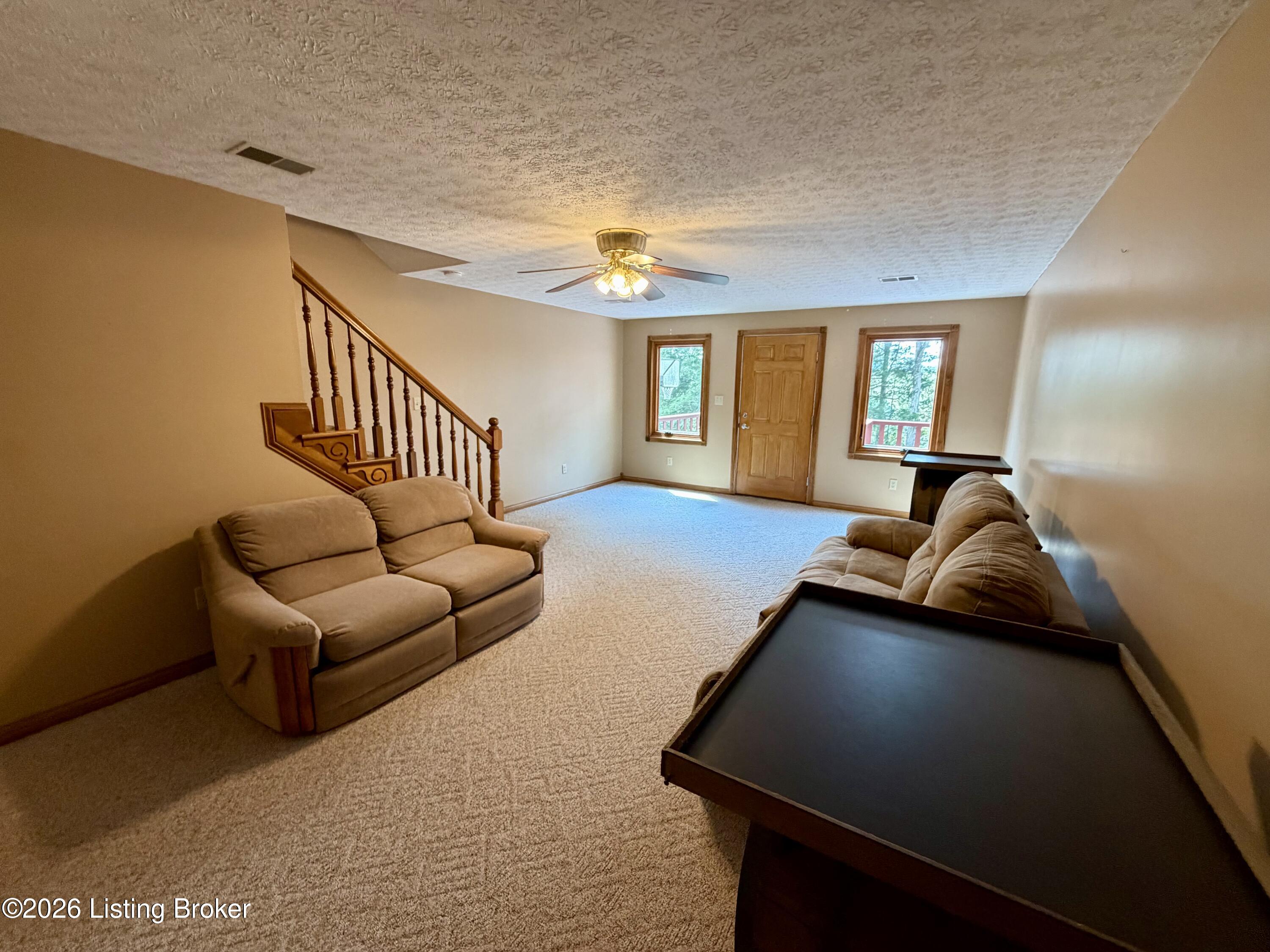 7296 Bardstown Rd Property Photo 24