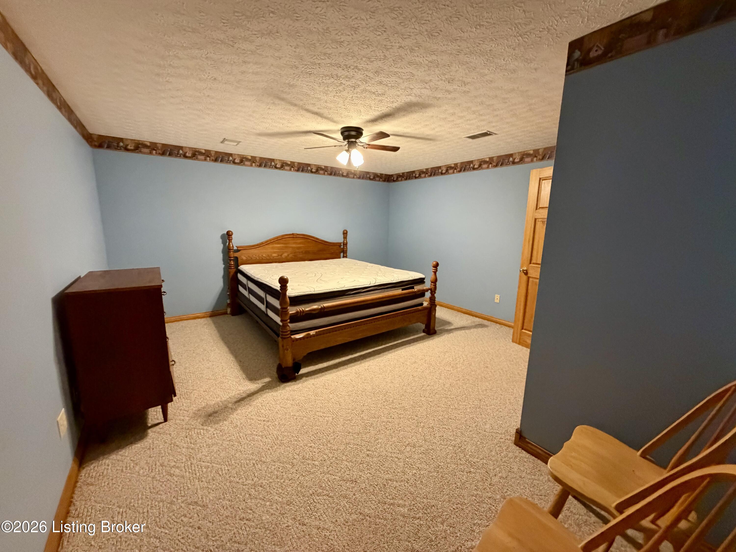 7296 Bardstown Rd Property Photo 30