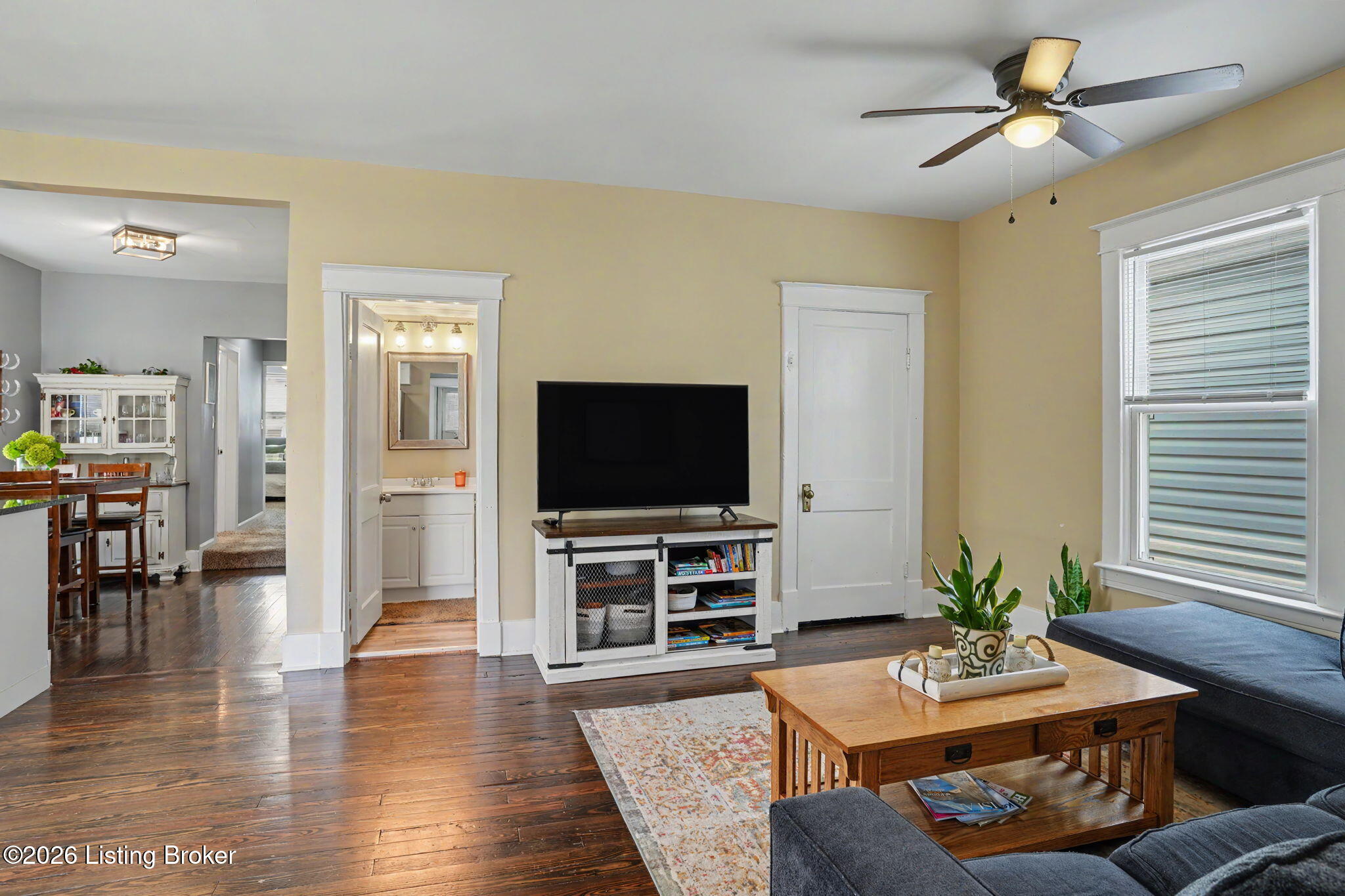 476 E Brandeis Ave Property Photo 4