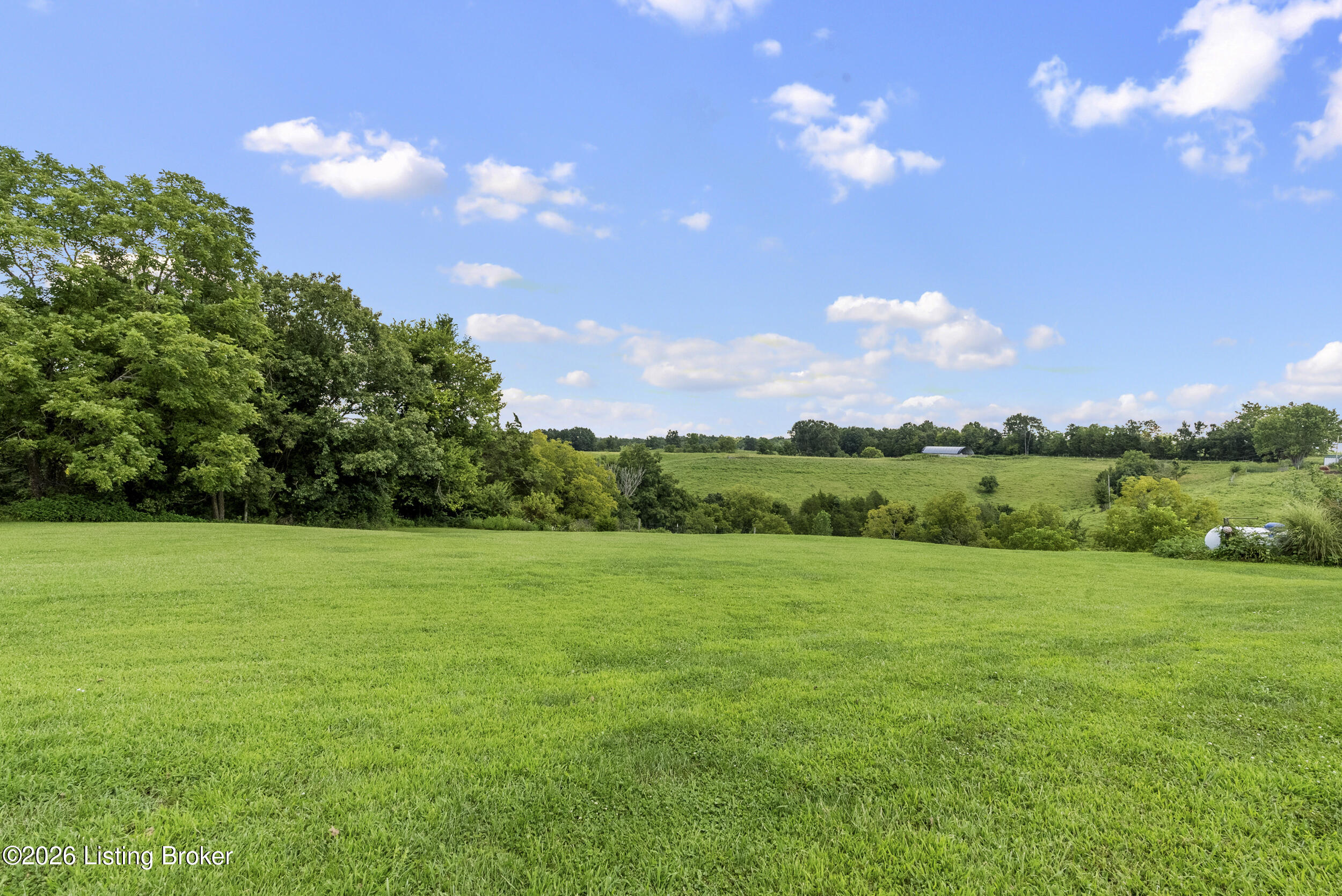2411 Van Buren Rd Property Photo 11